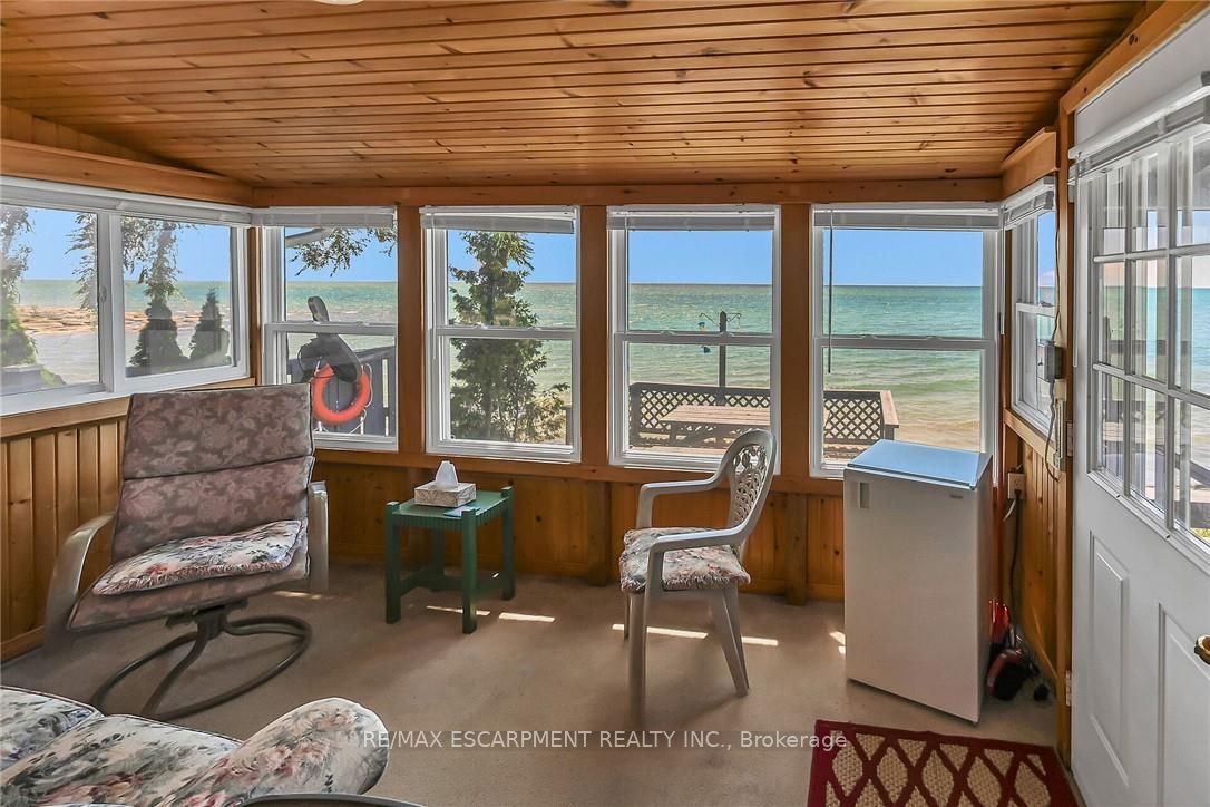 86 Lakeshore Road Property Photo 6