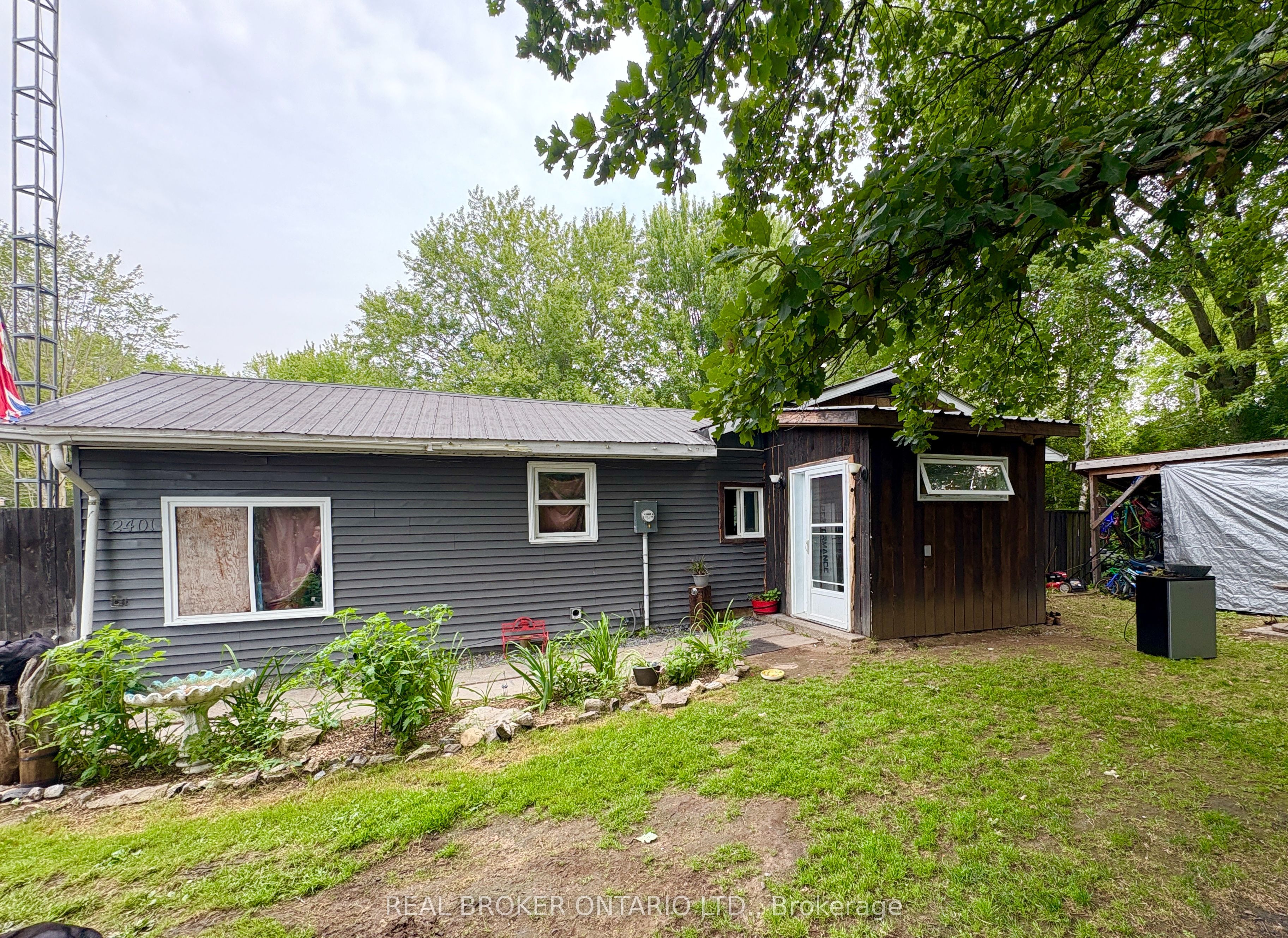 2401 Totem Ranch Rd W