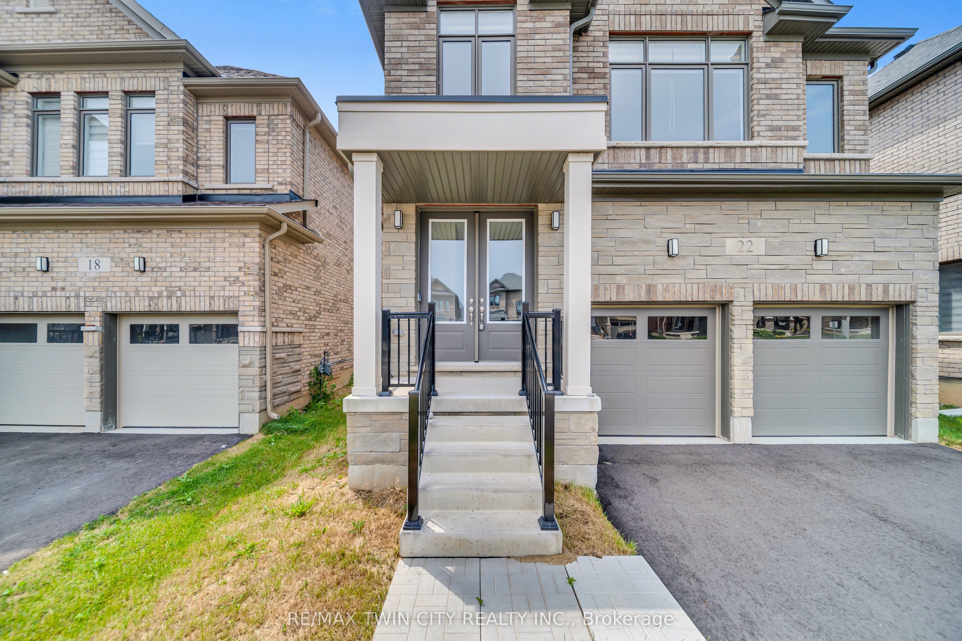 22 Prince Philip Boulevard Property Photo 4