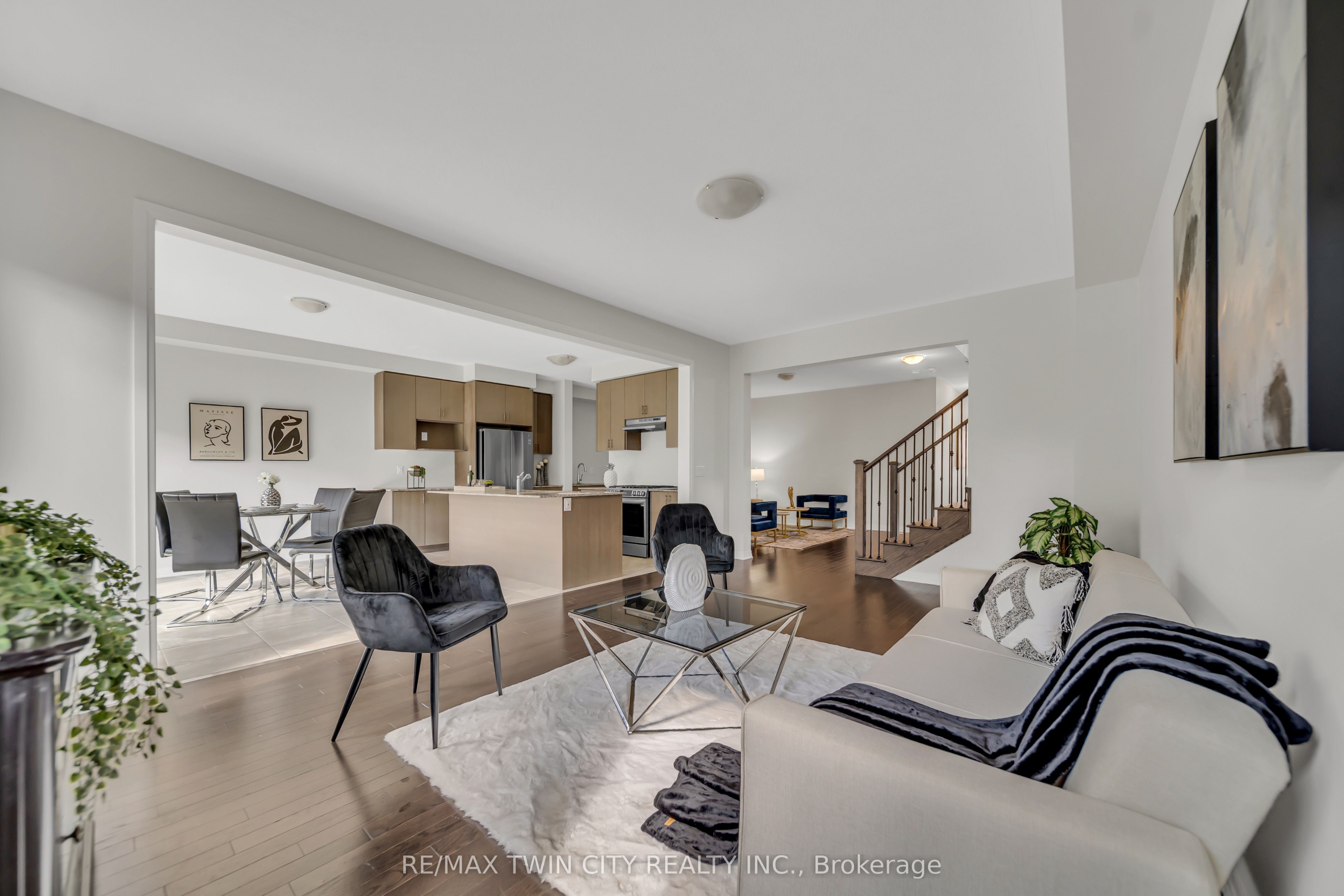 22 Prince Philip Boulevard Property Photo 11