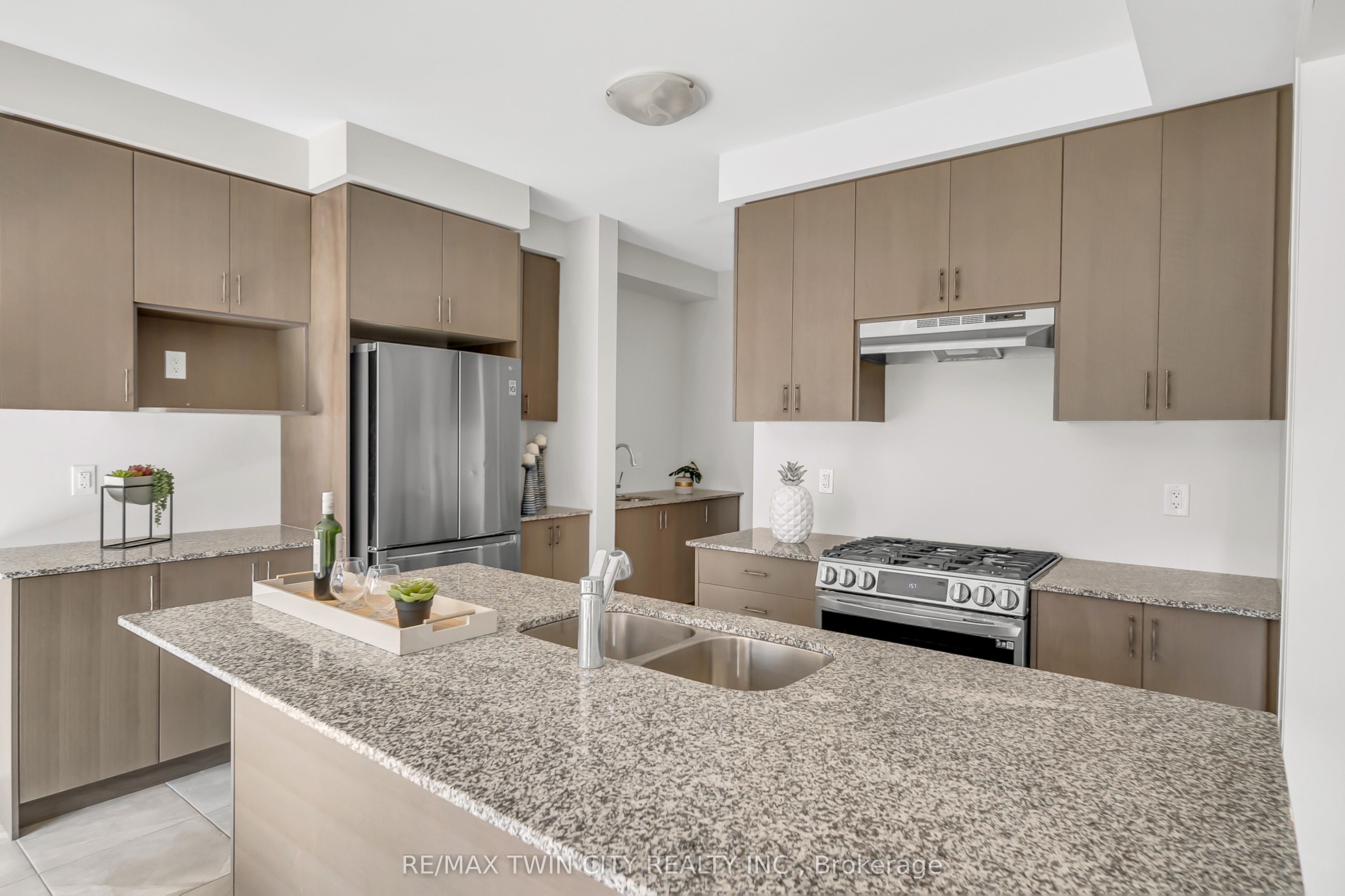 22 Prince Philip Boulevard Property Photo 13