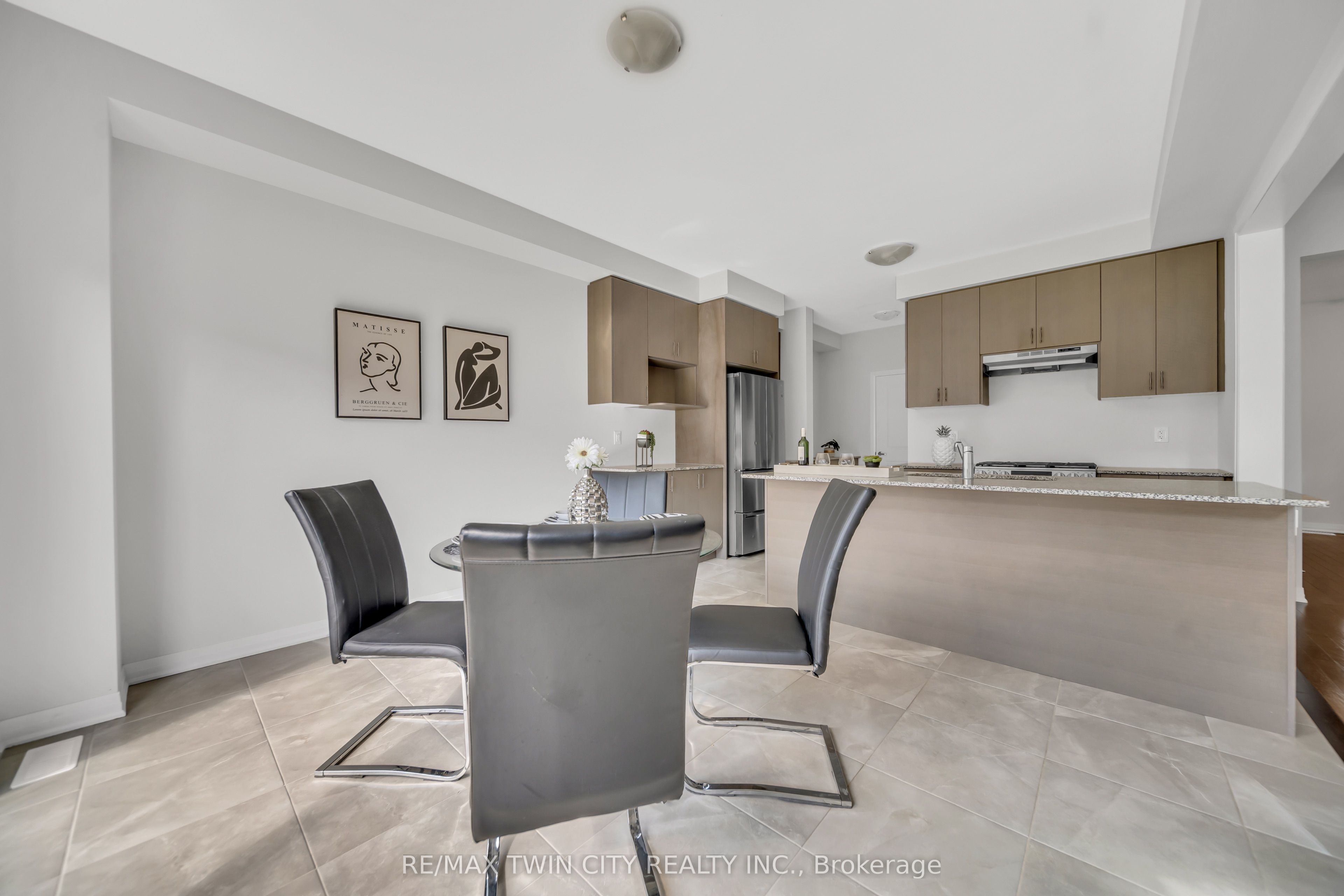 22 Prince Philip Boulevard Property Photo 18