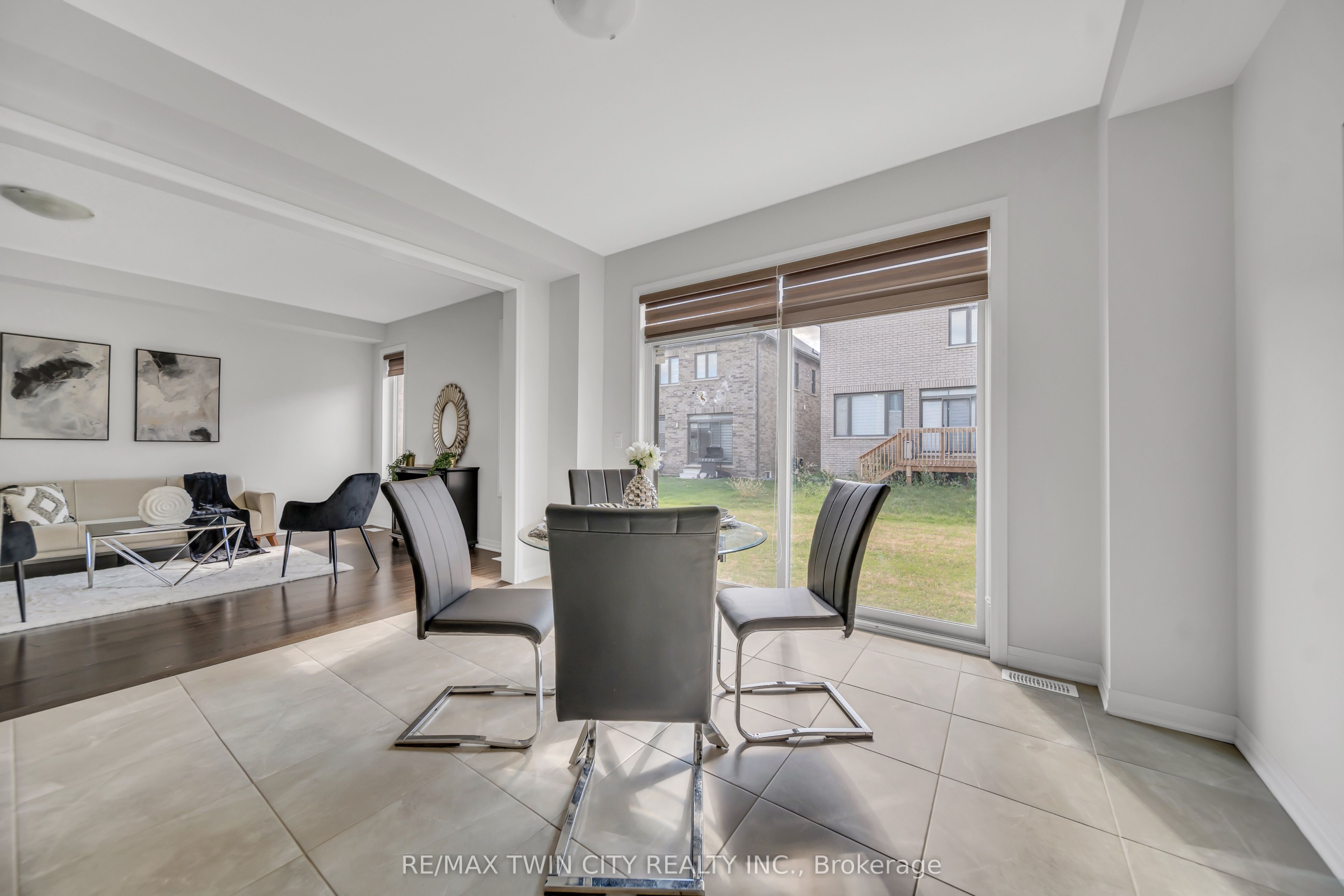 22 Prince Philip Boulevard Property Photo 19