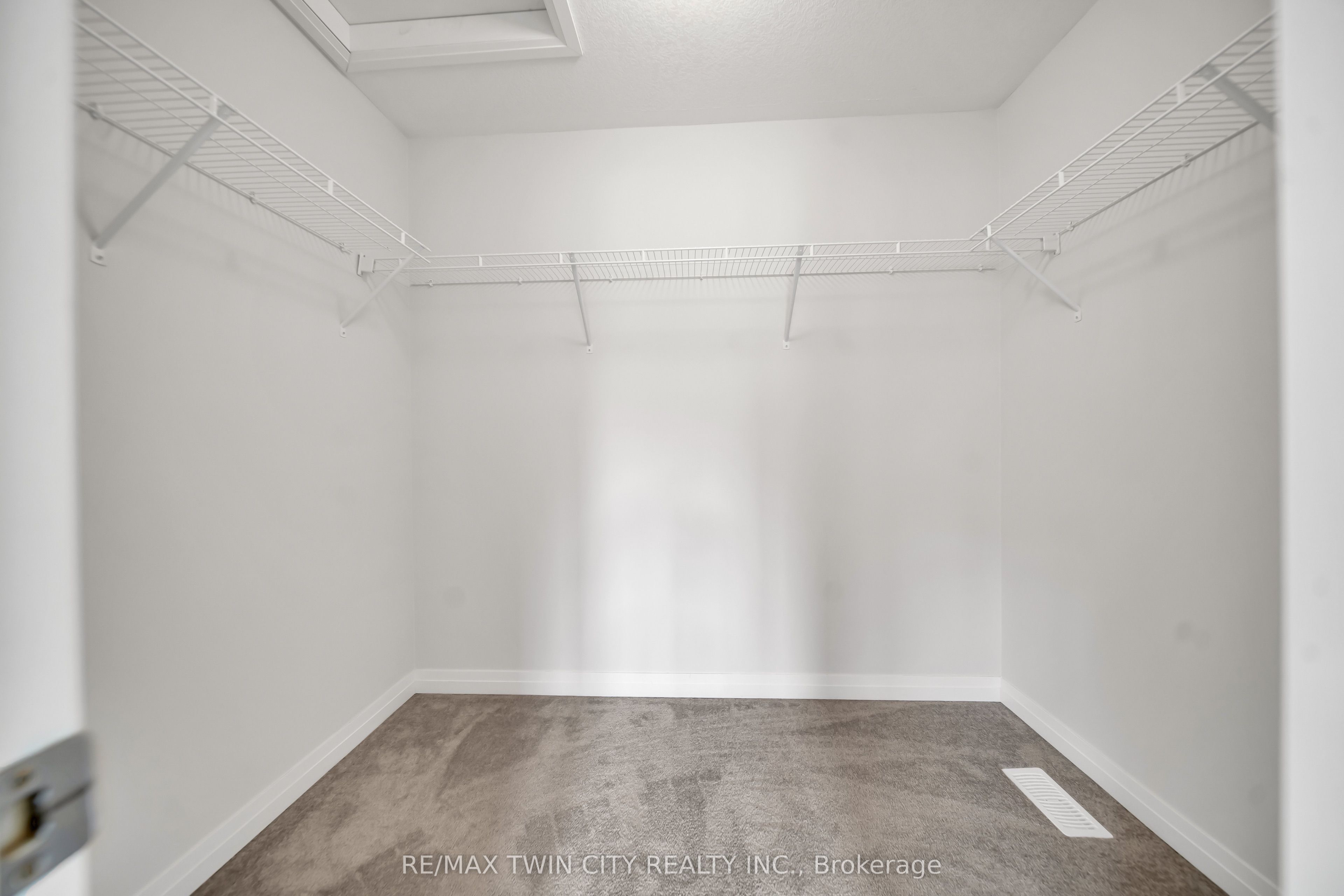 22 Prince Philip Boulevard Property Photo 29