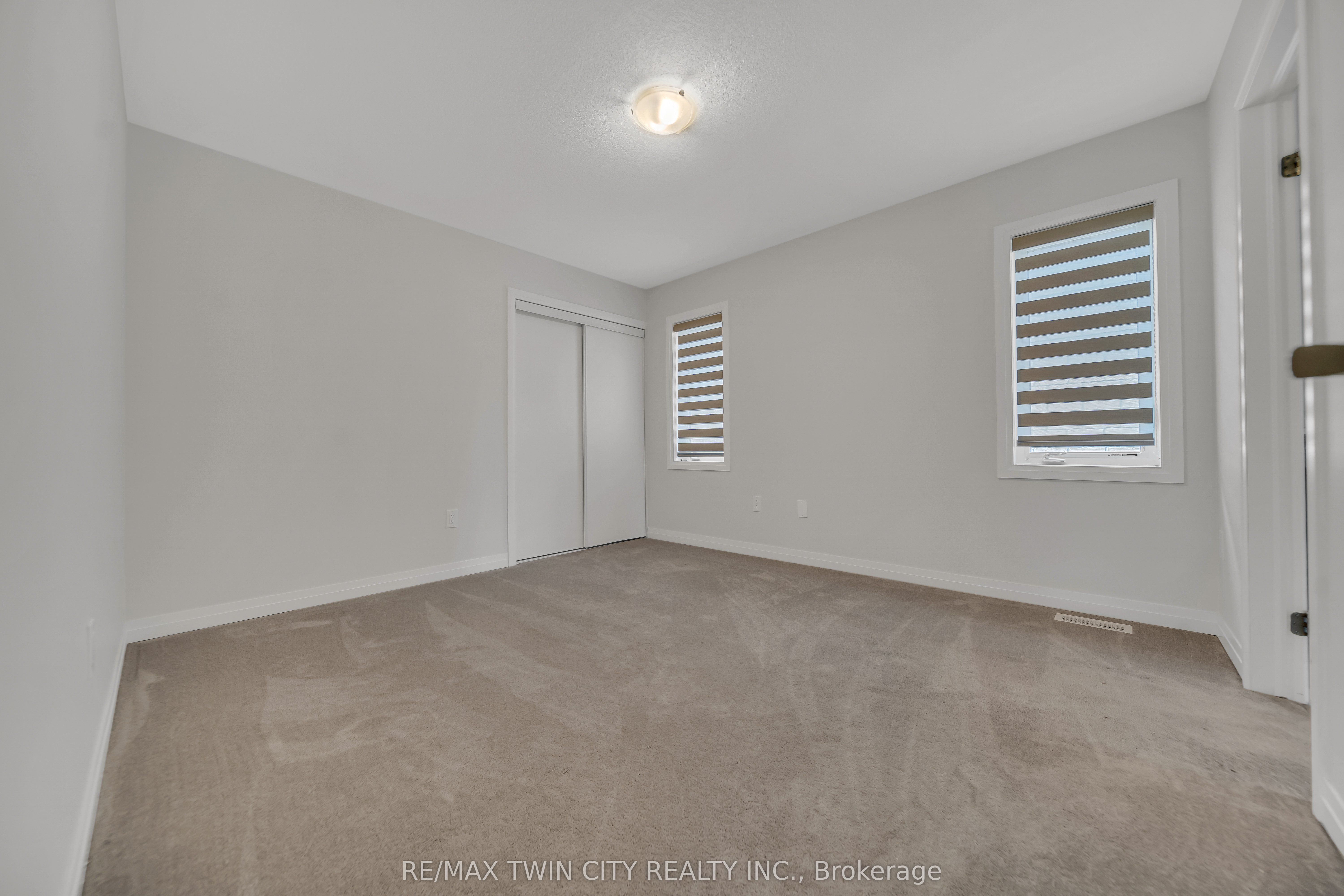 22 Prince Philip Boulevard Property Photo 30