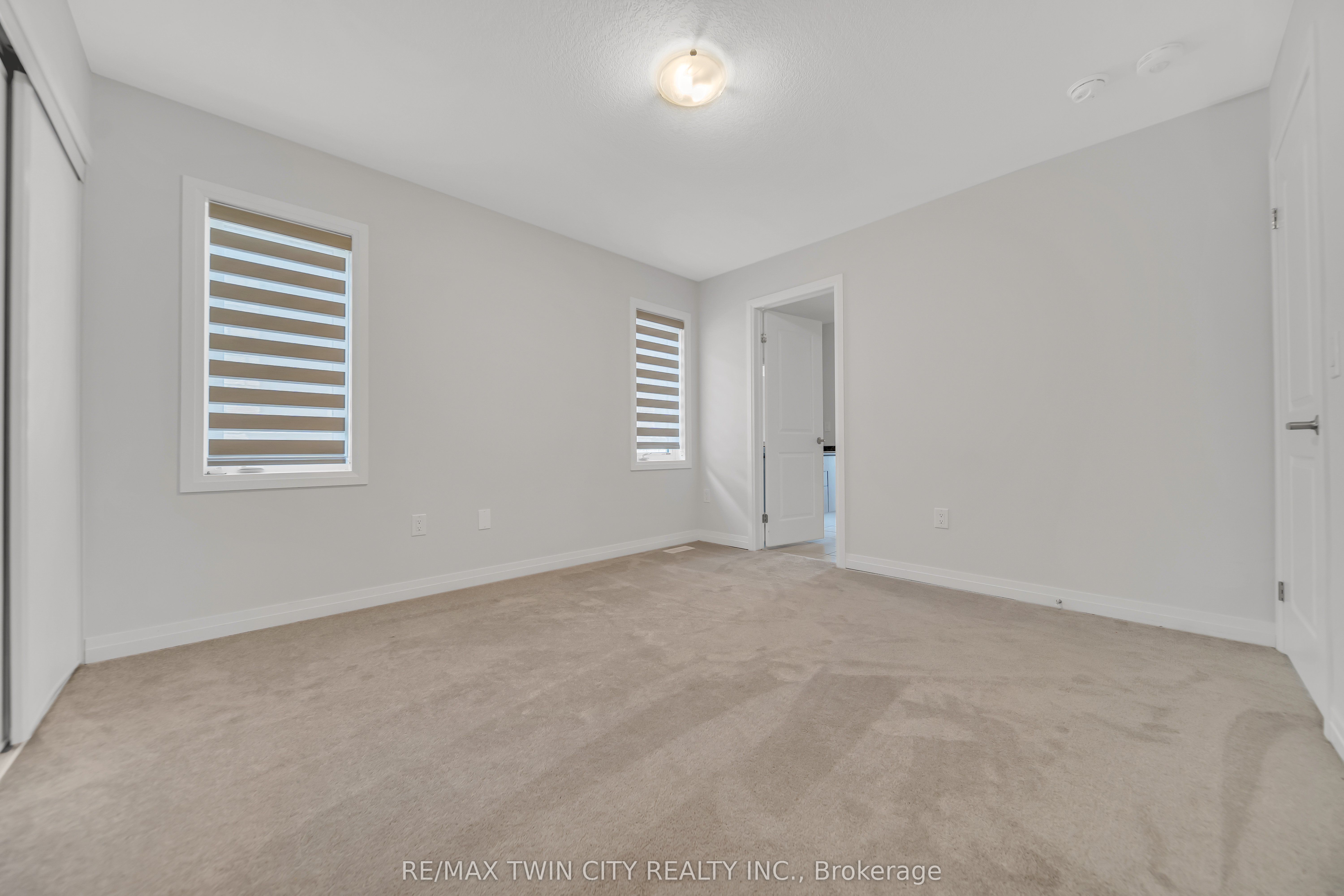 22 Prince Philip Boulevard Property Photo 31