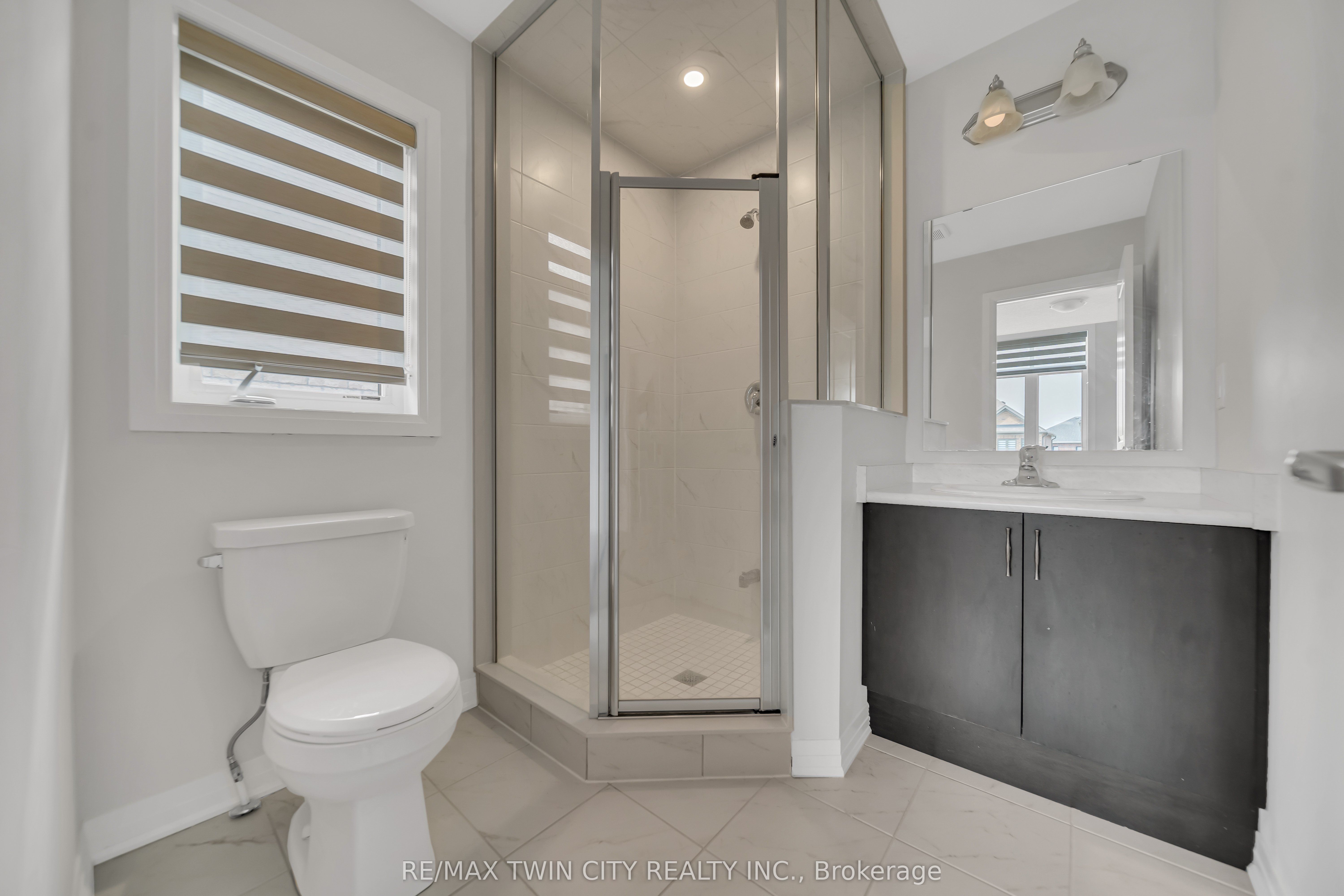 22 Prince Philip Boulevard Property Photo 37