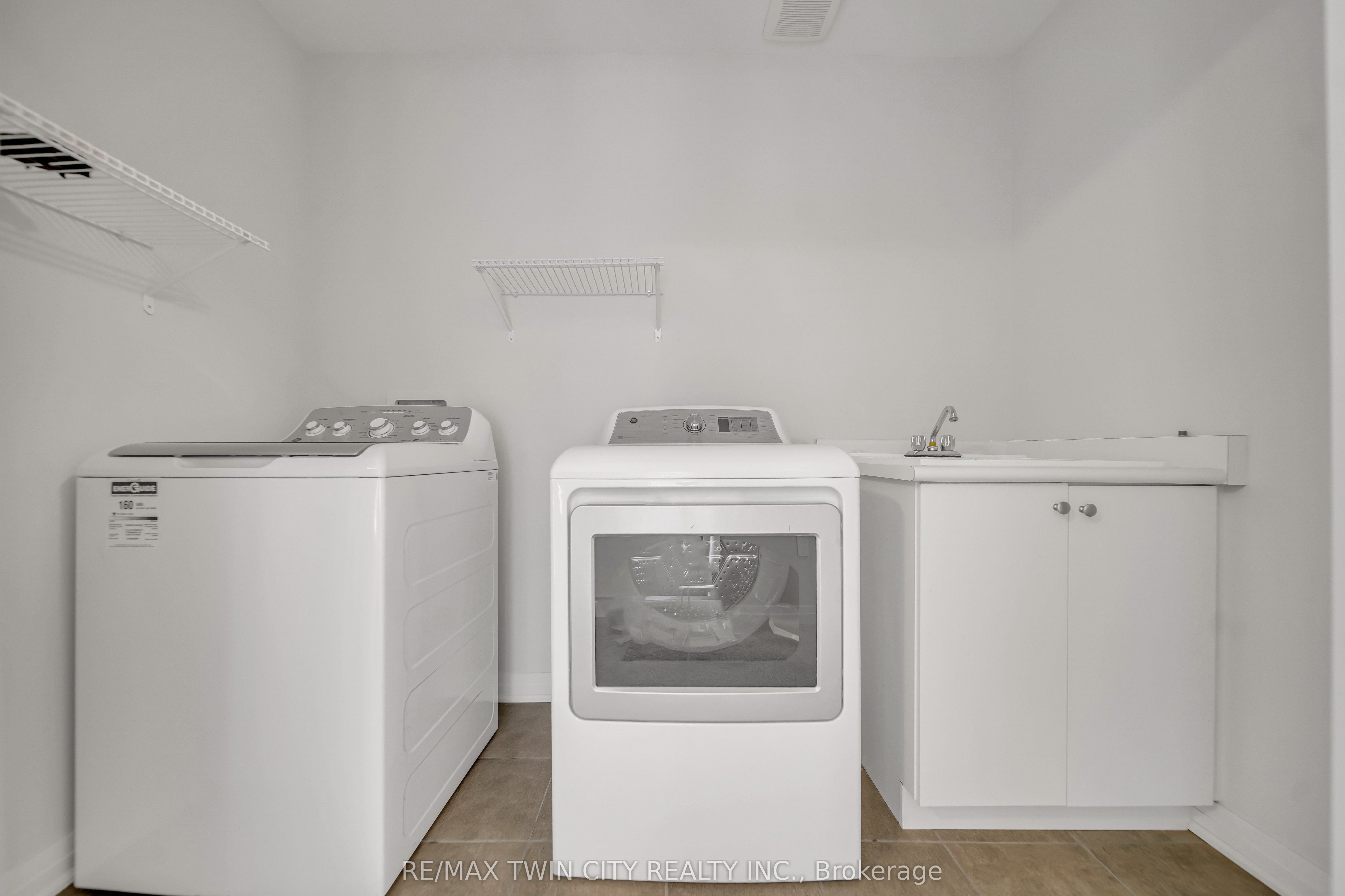 22 Prince Philip Boulevard Property Photo 40