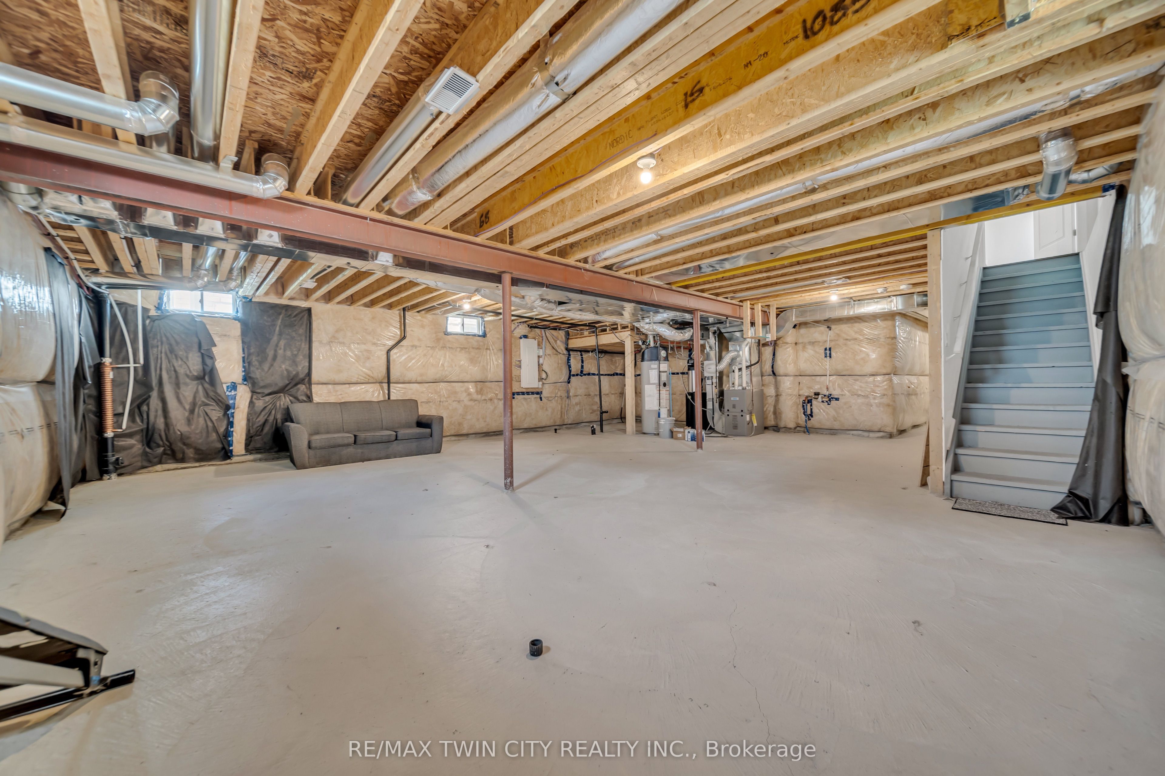 22 Prince Philip Boulevard Property Photo 41