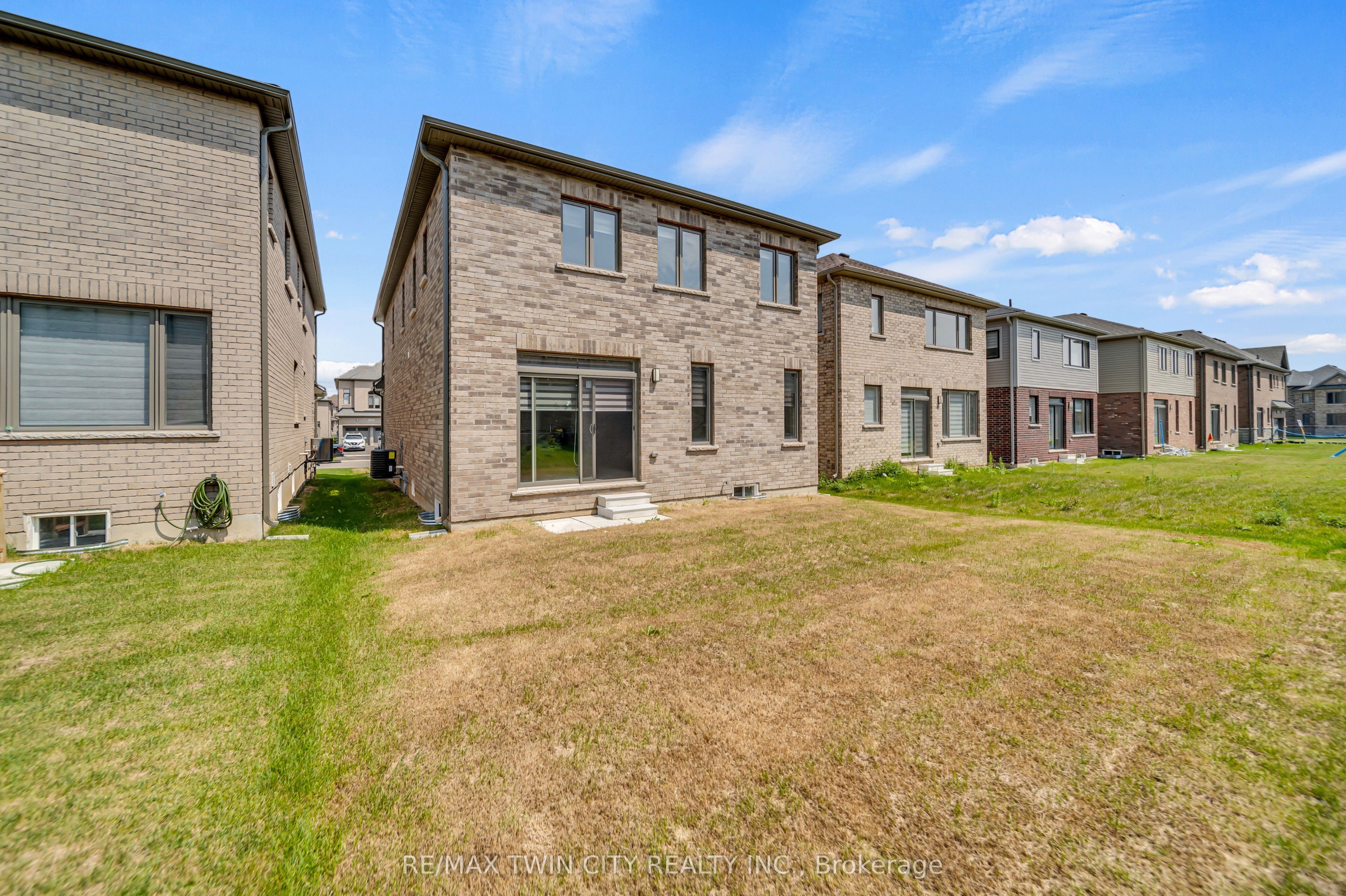 22 Prince Philip Boulevard Property Photo 42