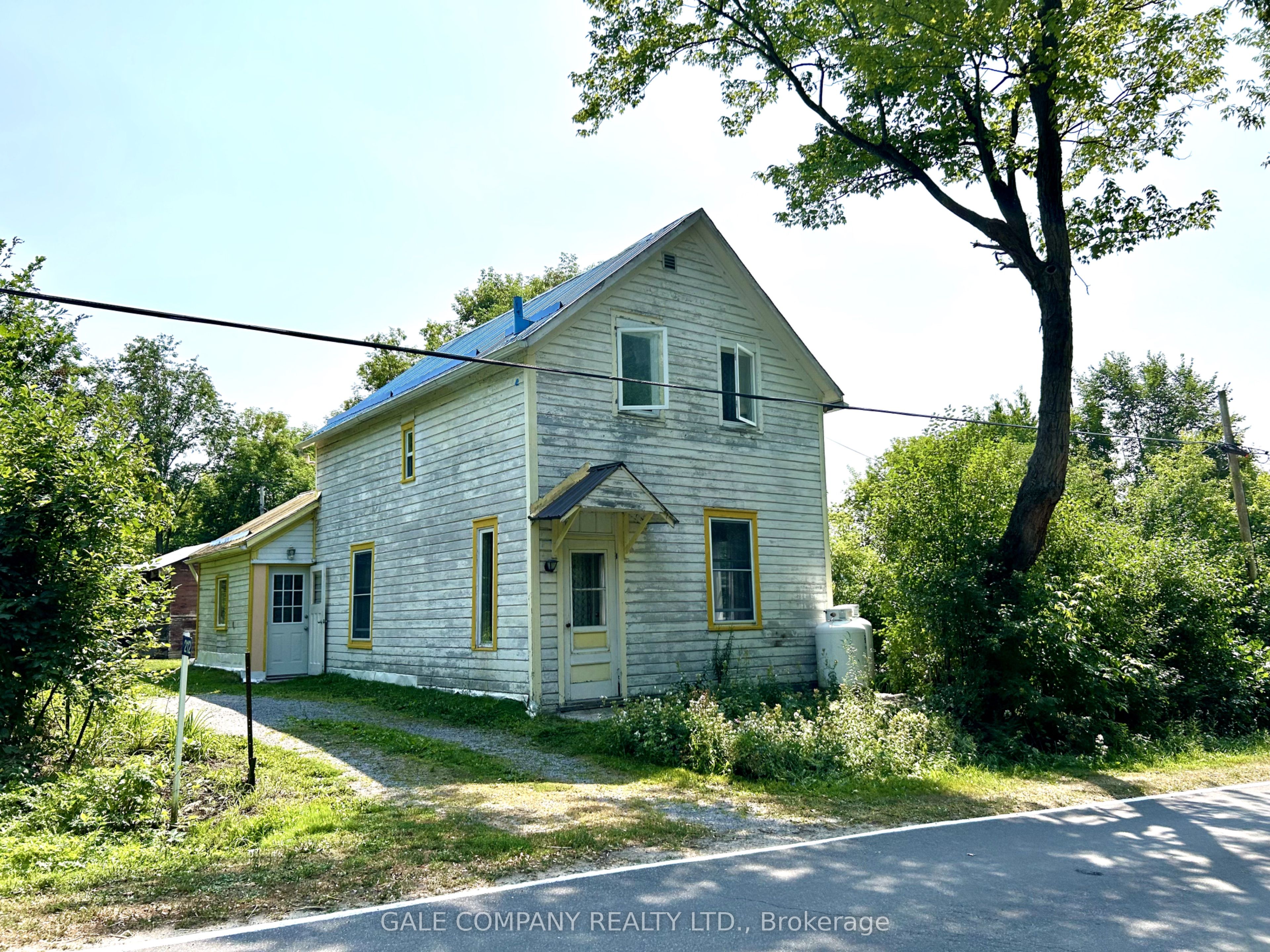 212 Blakeney Rd Property Photo 1