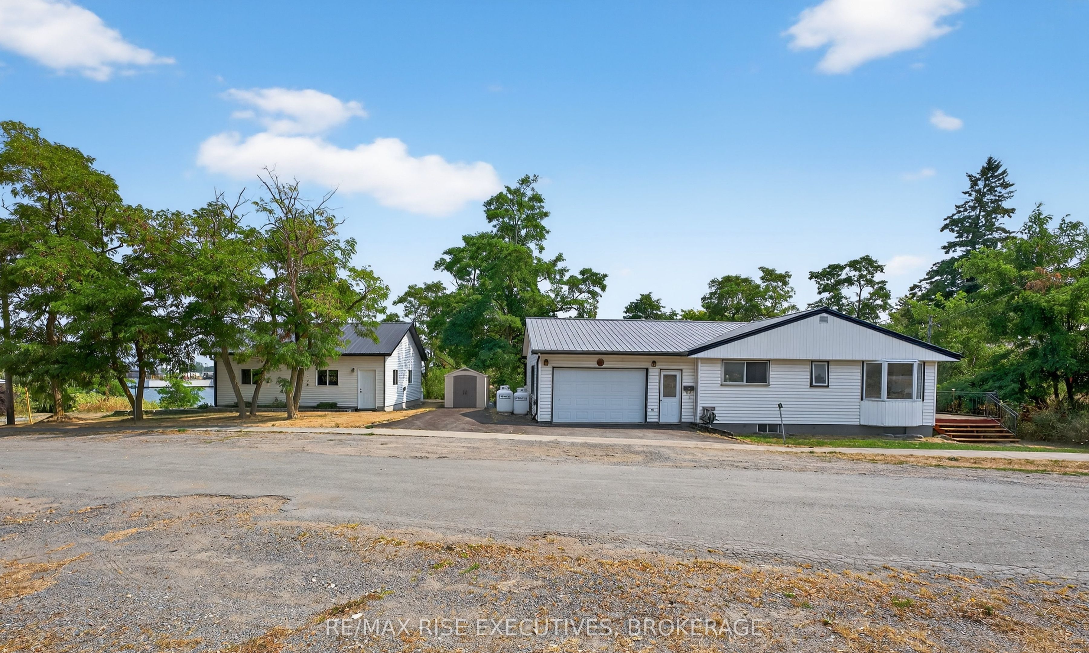 14 Highway 95 Property Photo 1