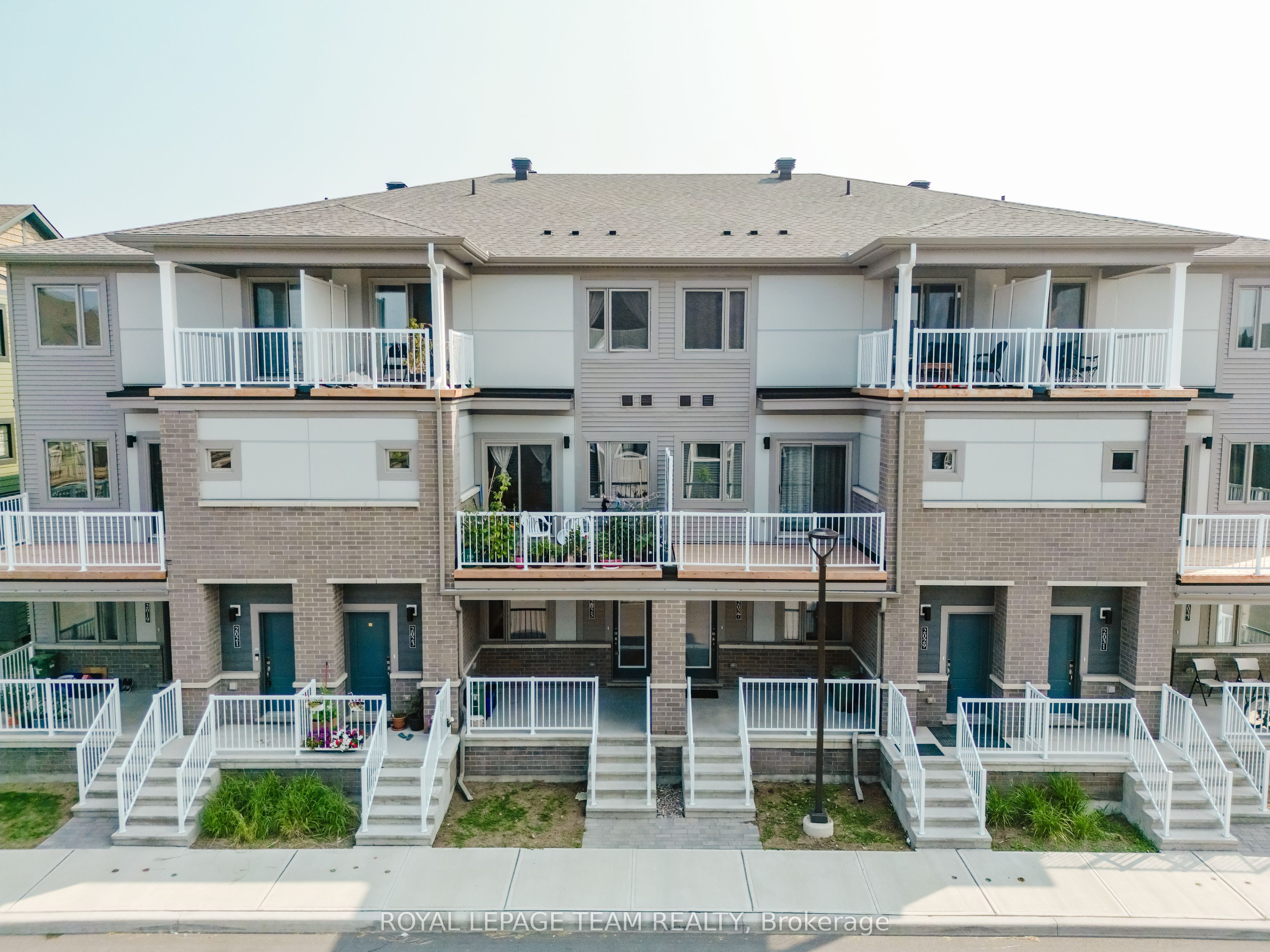 2025 Blossite Priv Property Photo 1