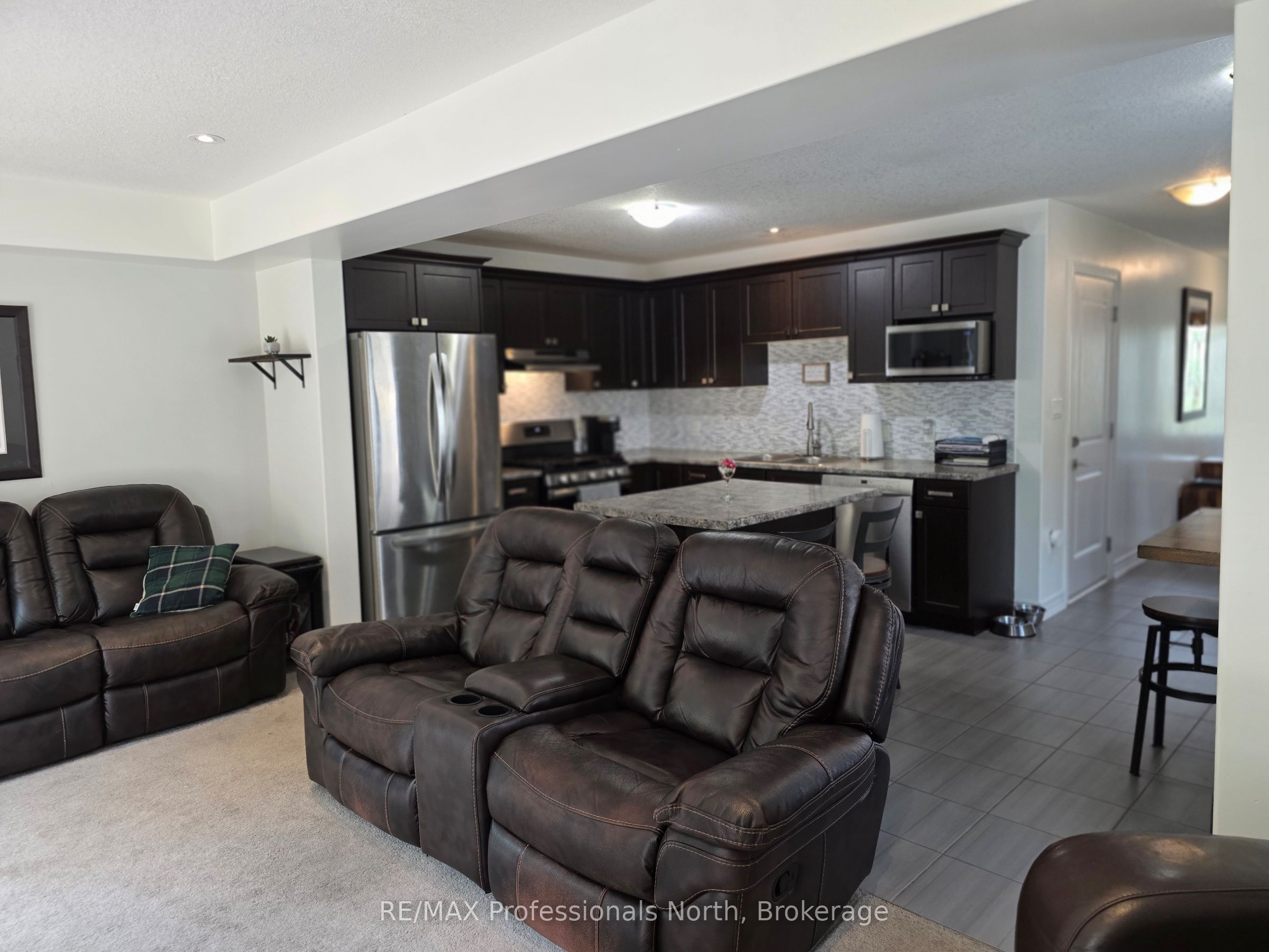 8 Spalding Crescent Property Photo 9