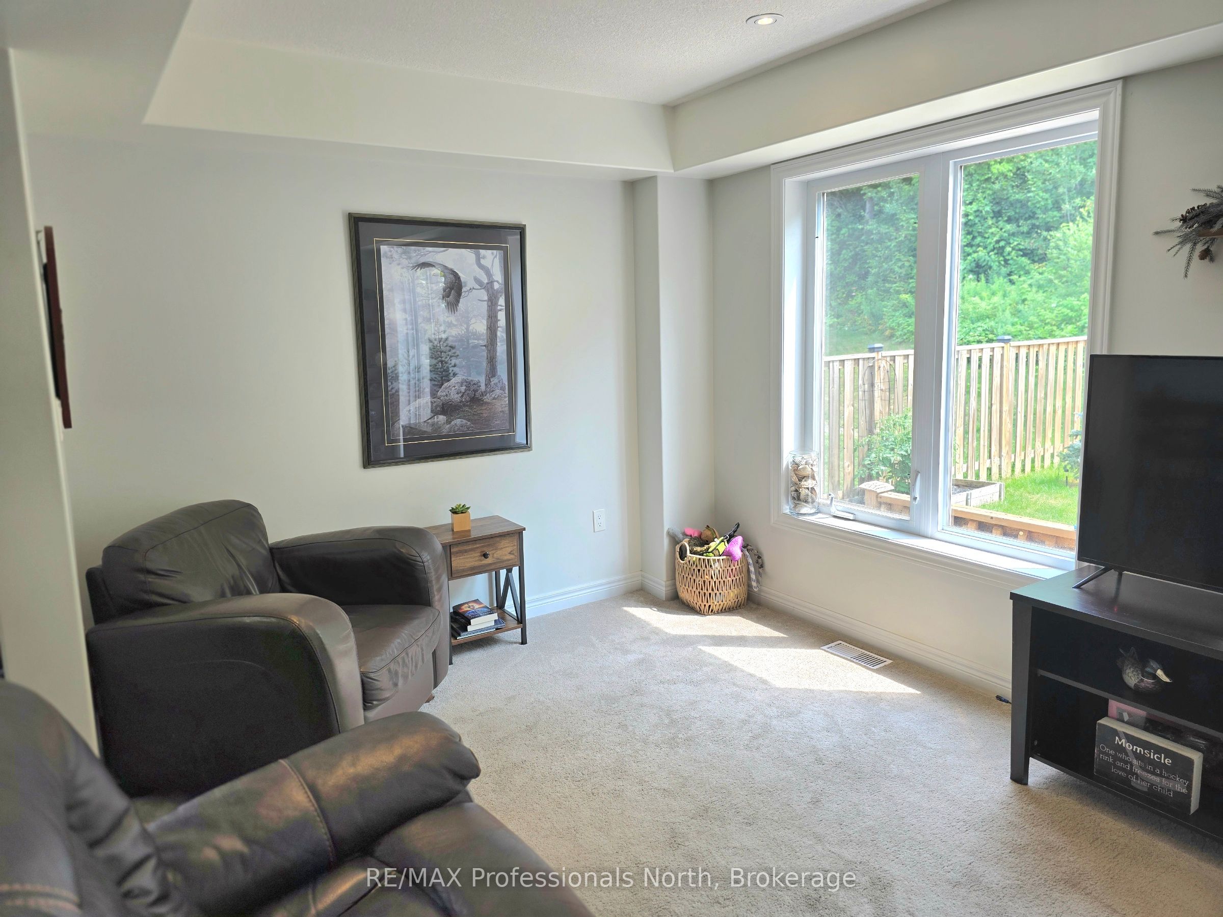 8 Spalding Crescent Property Photo 12