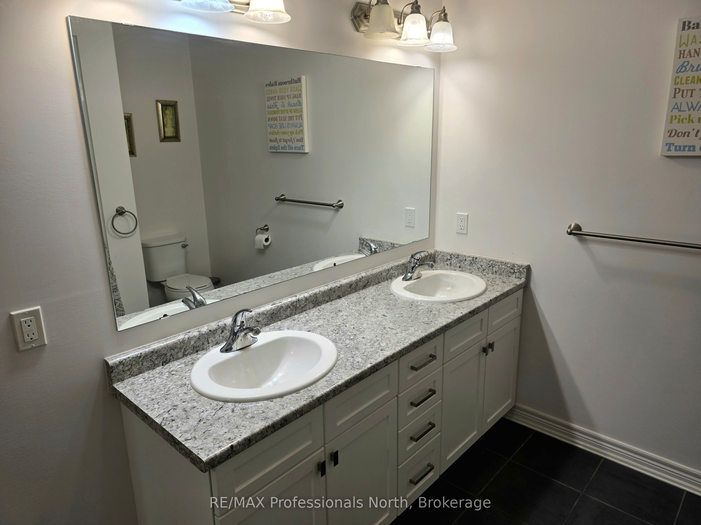 8 Spalding Crescent Property Photo 23