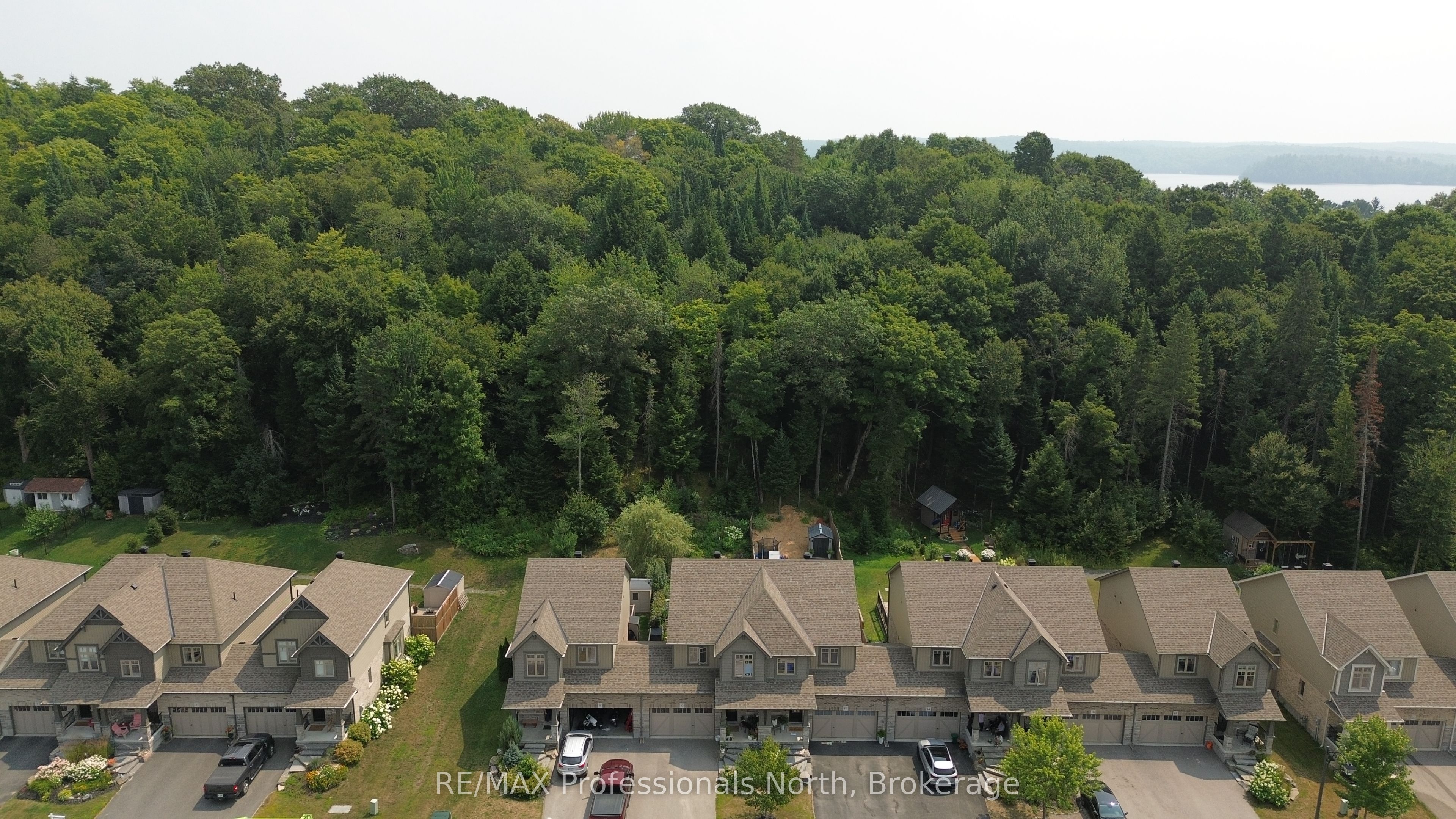 8 Spalding Crescent Property Photo 32