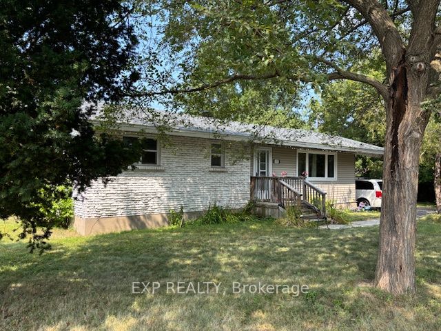 655 Gardenvale Road W Property Photo 1