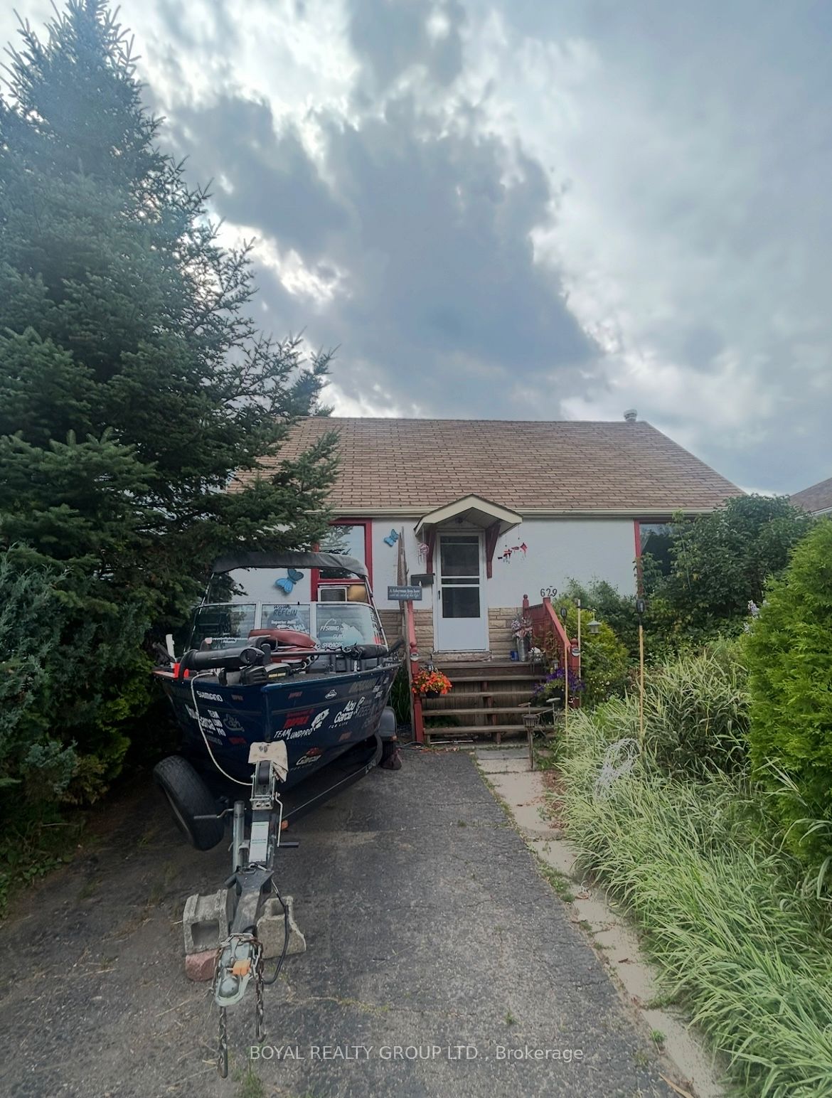 629 Harold Street N Property Photo 1