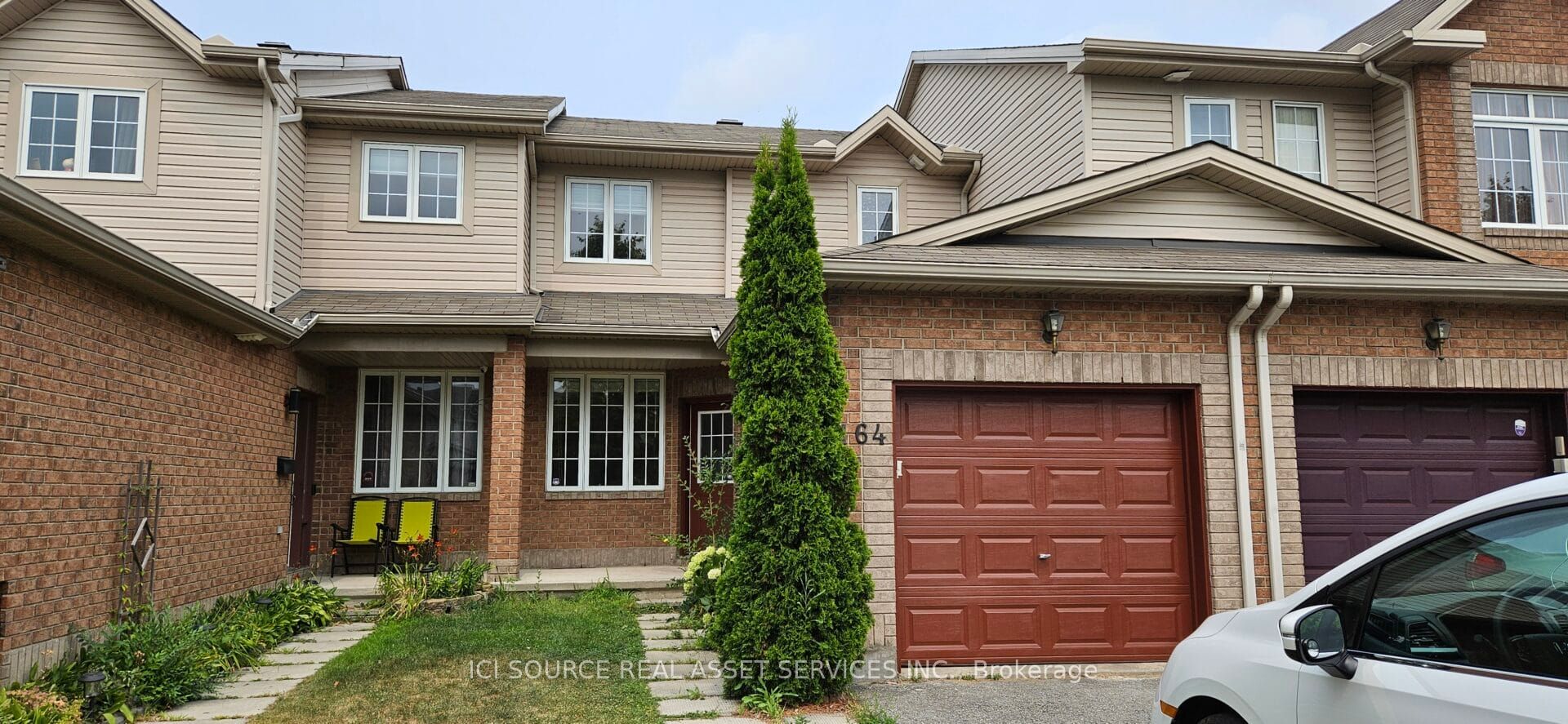 164 Colliston Cres Property Photo 1