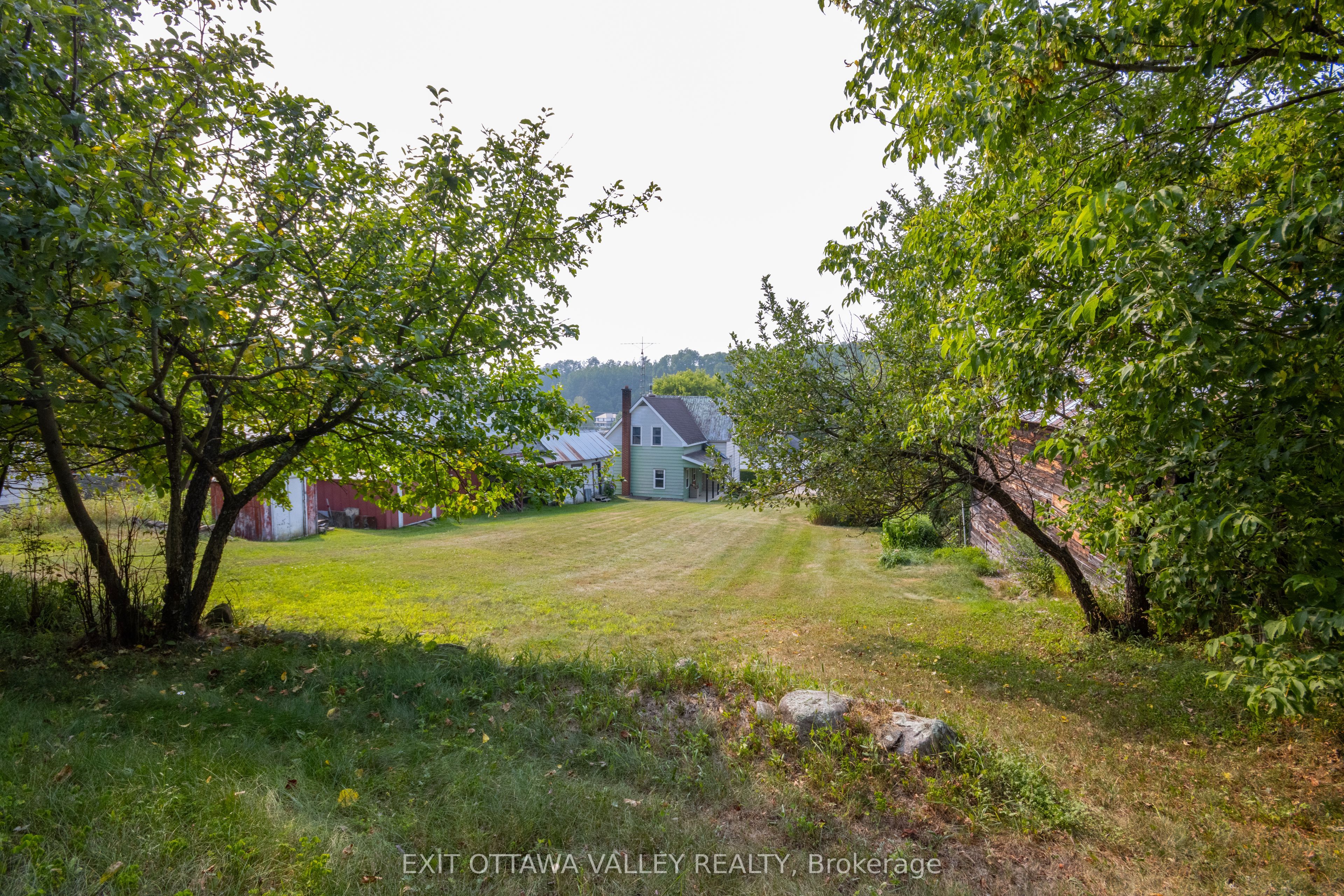 53 Burchat Street Property Photo 12