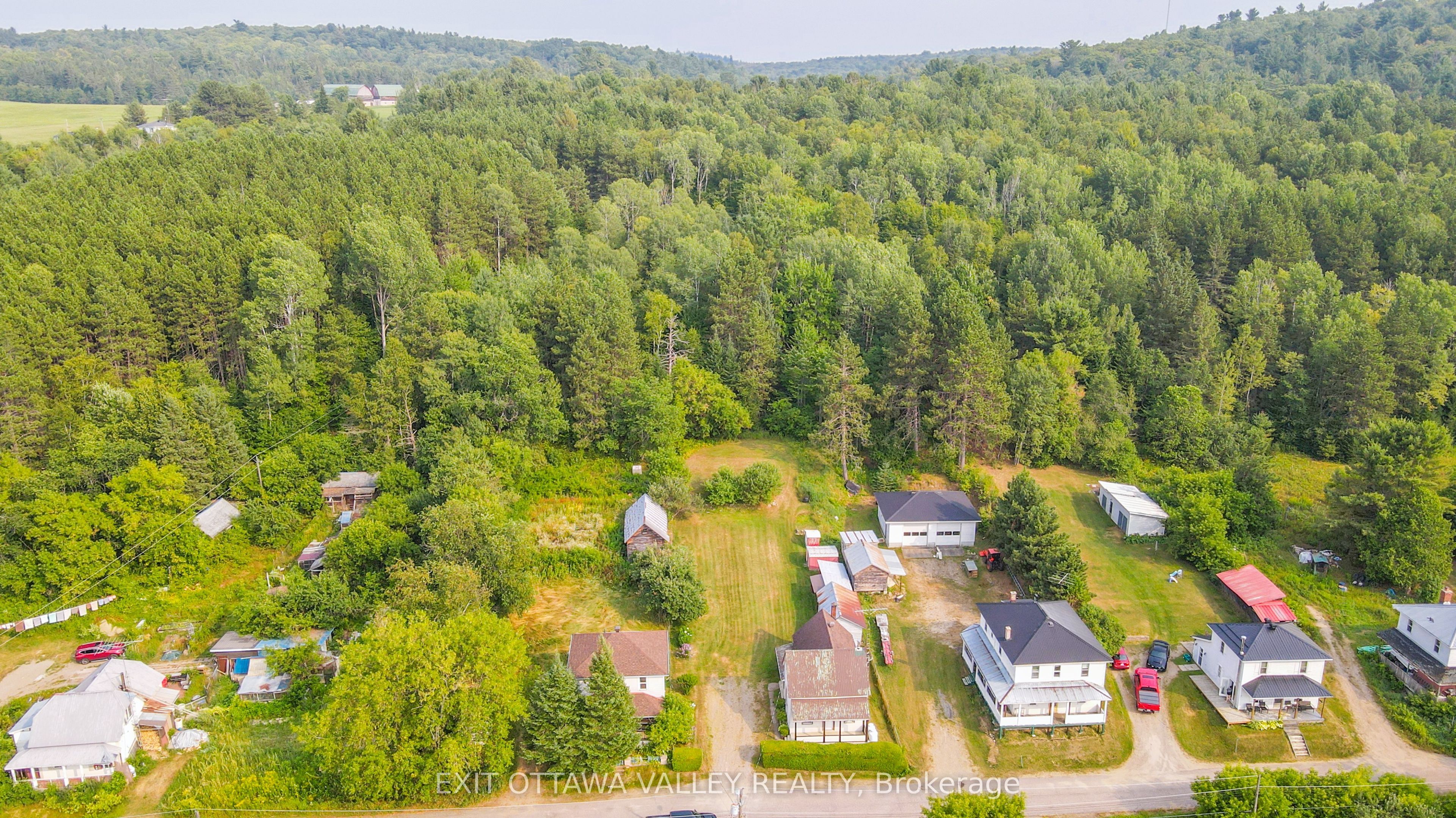 53 Burchat Street Property Photo 18