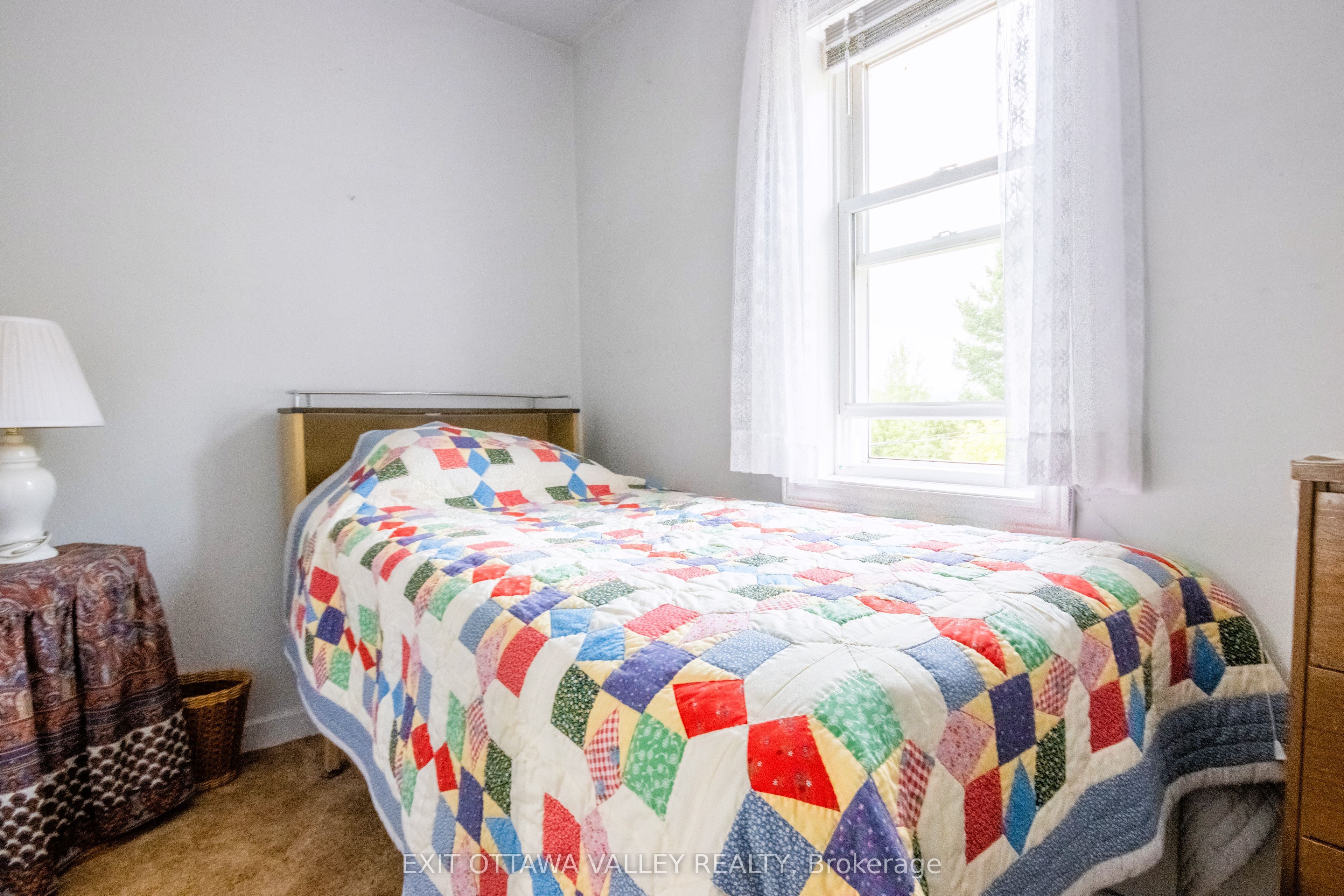 53 Burchat Street Property Photo 31