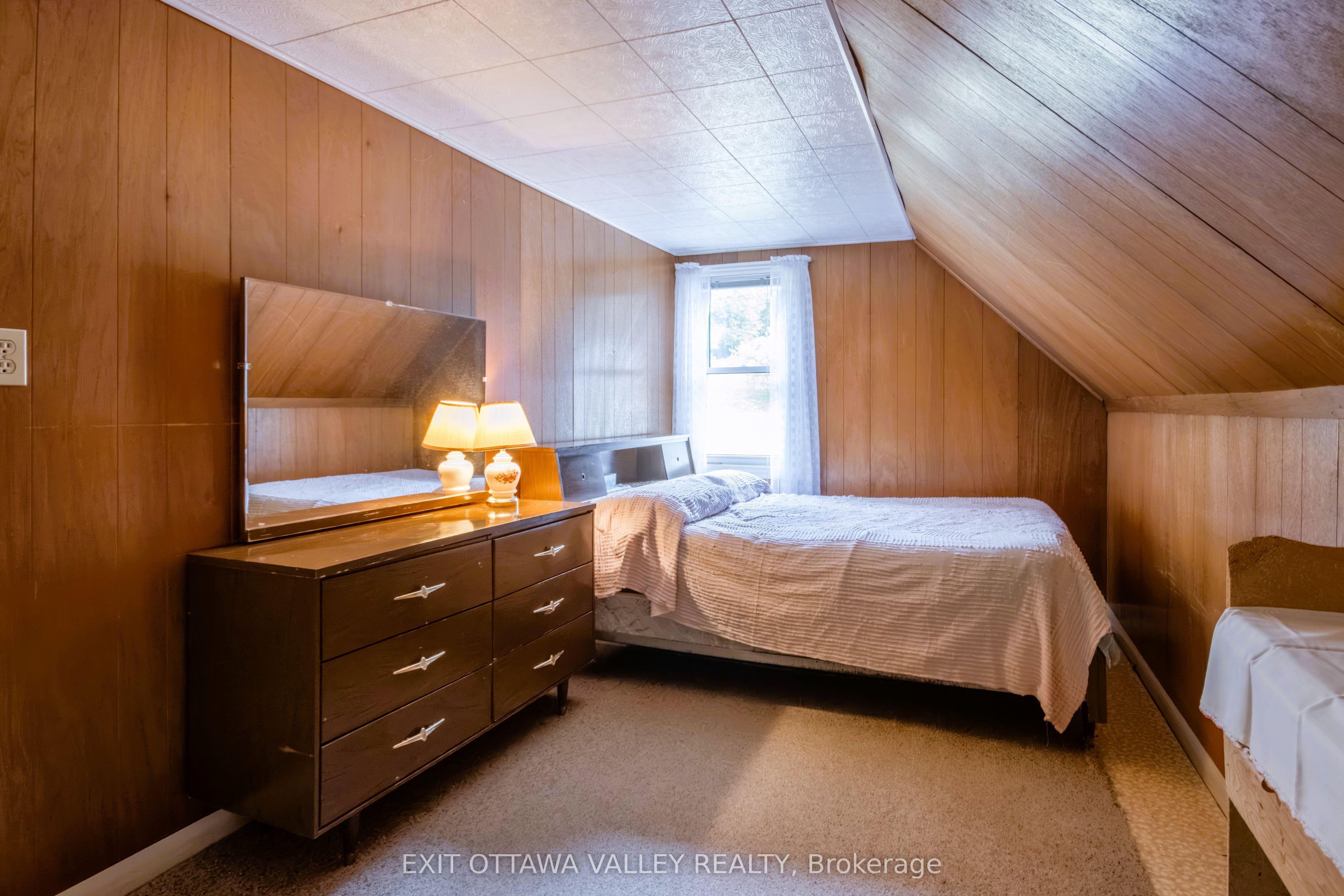 53 Burchat Street Property Photo 32