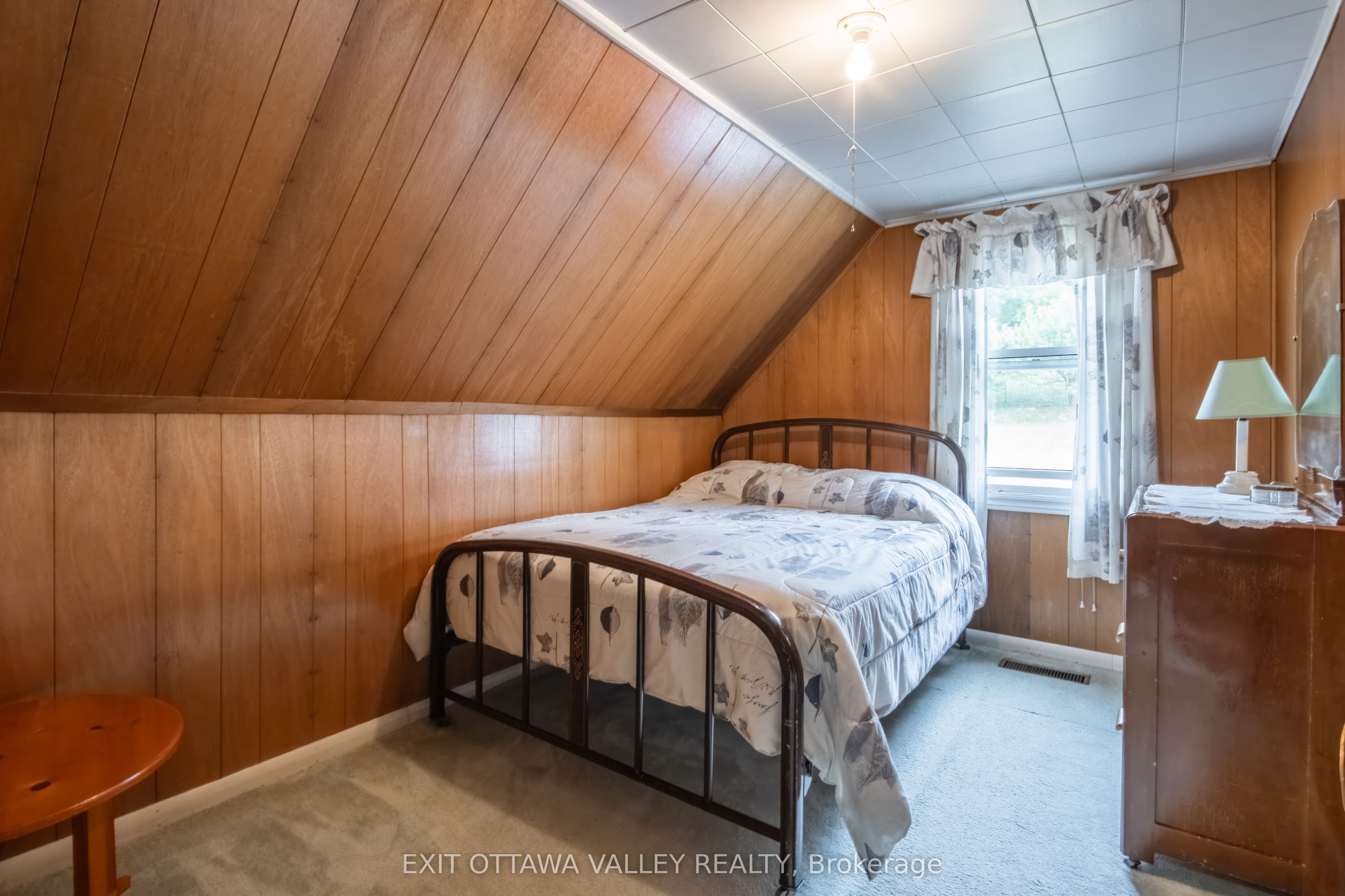 53 Burchat Street Property Photo 33