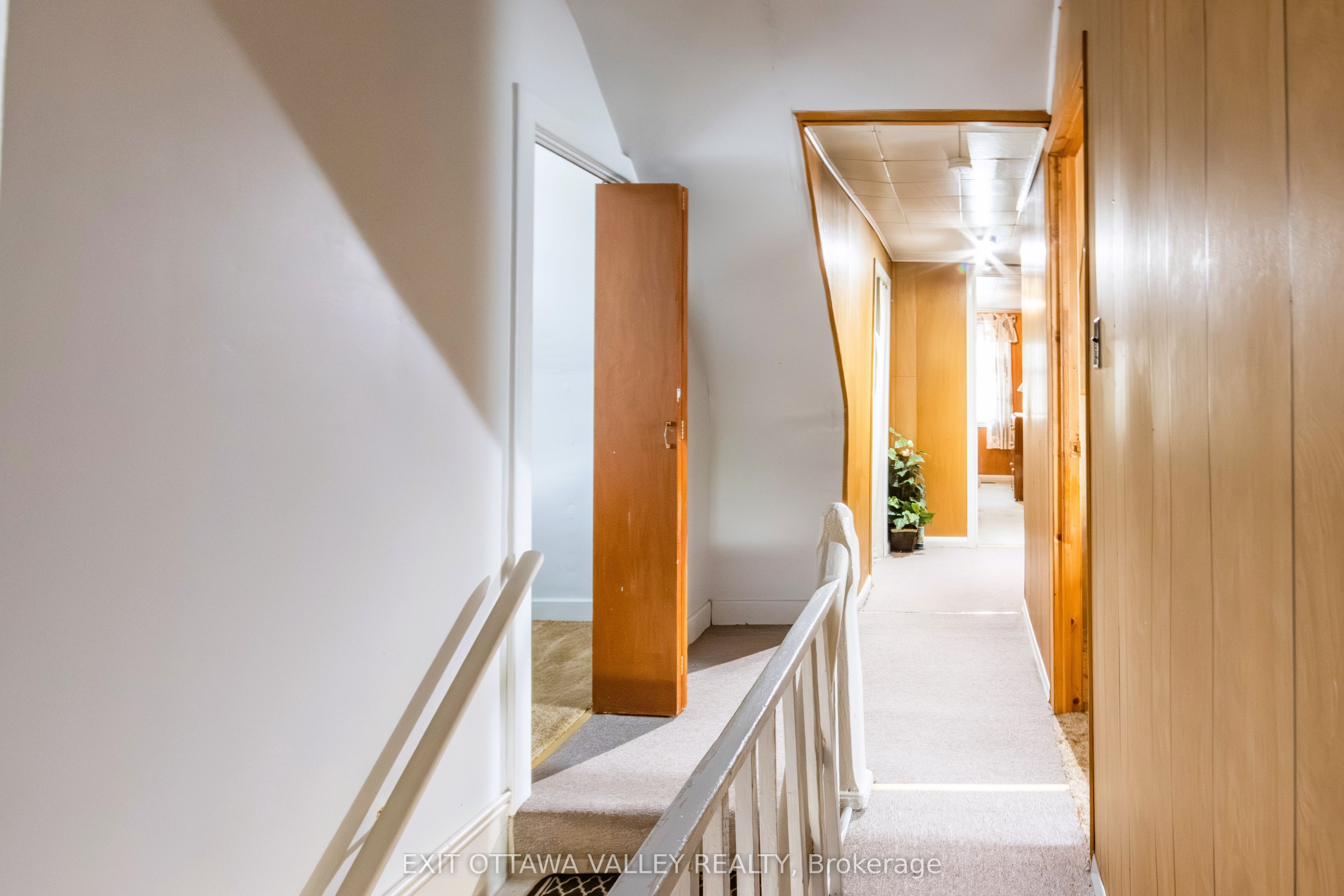 53 Burchat Street Property Photo 35