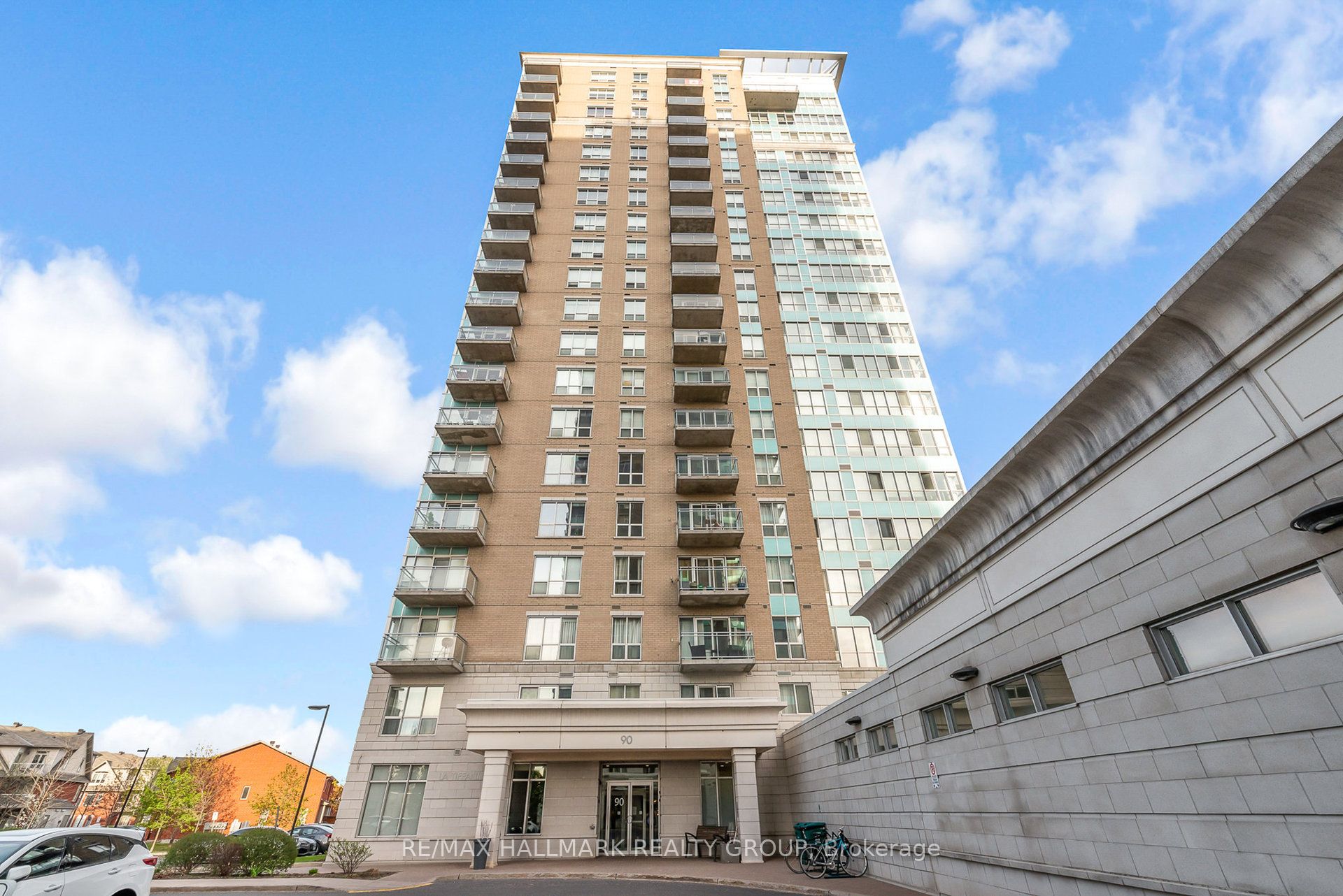 90 Landry Street 1602