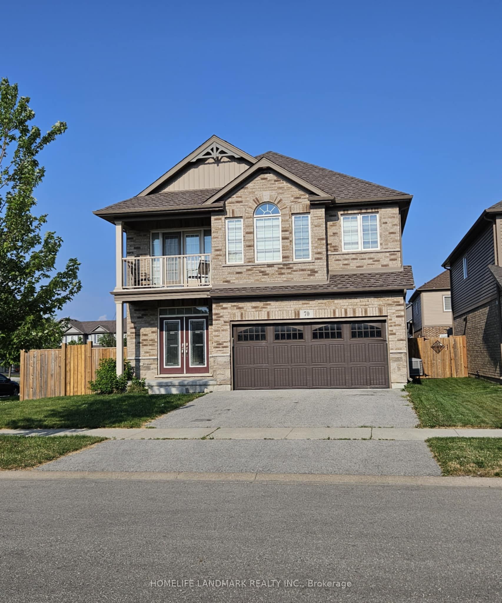 70 Spruce Crescent Property Photo 1