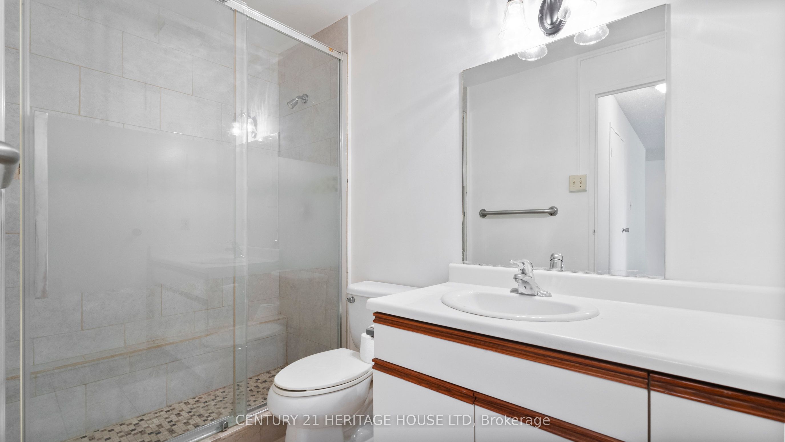 421 Fairview Drive 101 Property Photo 13