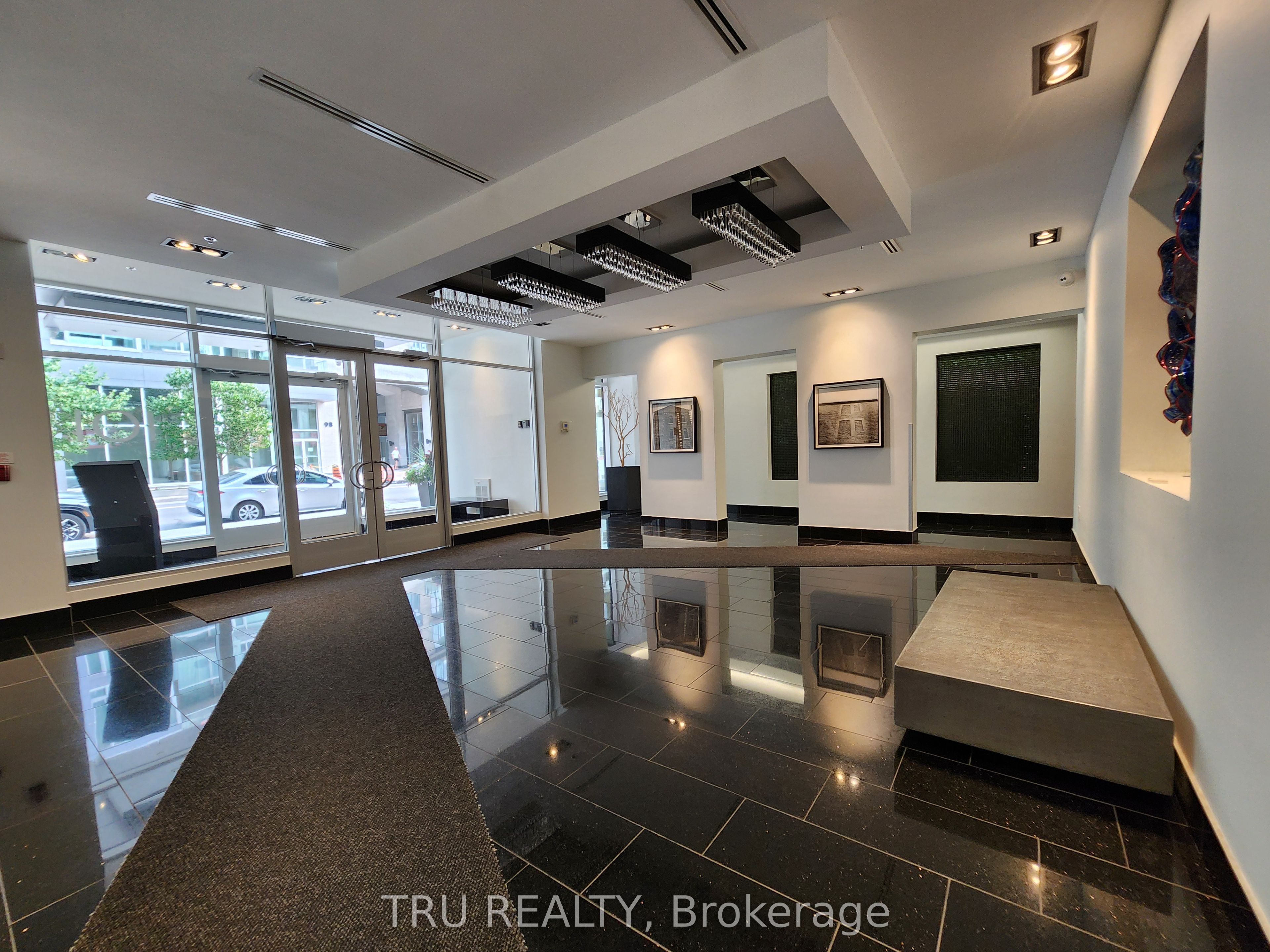 101 Richmond Road 609 Property Photo 2