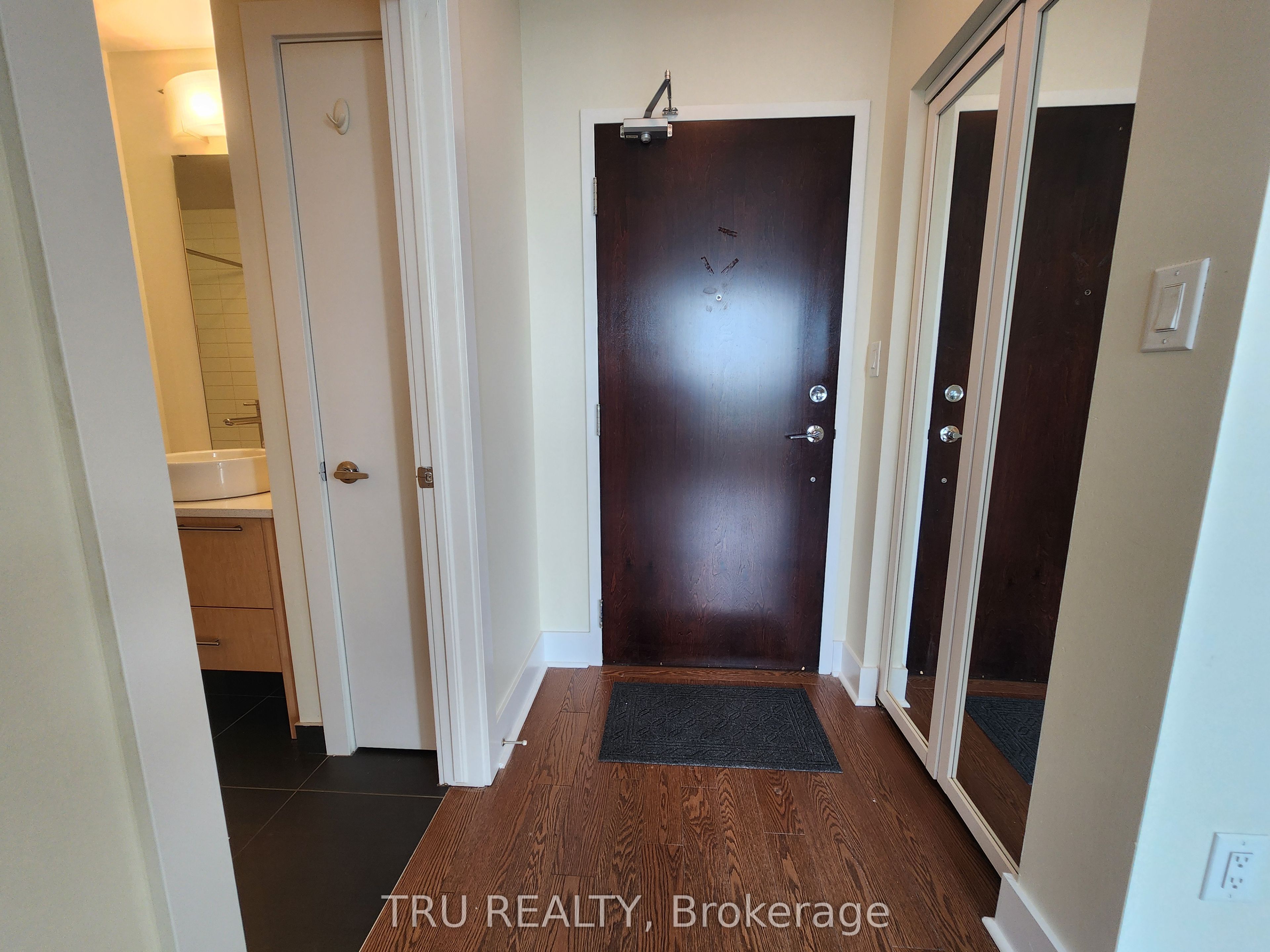 101 Richmond Road 609 Property Photo 3