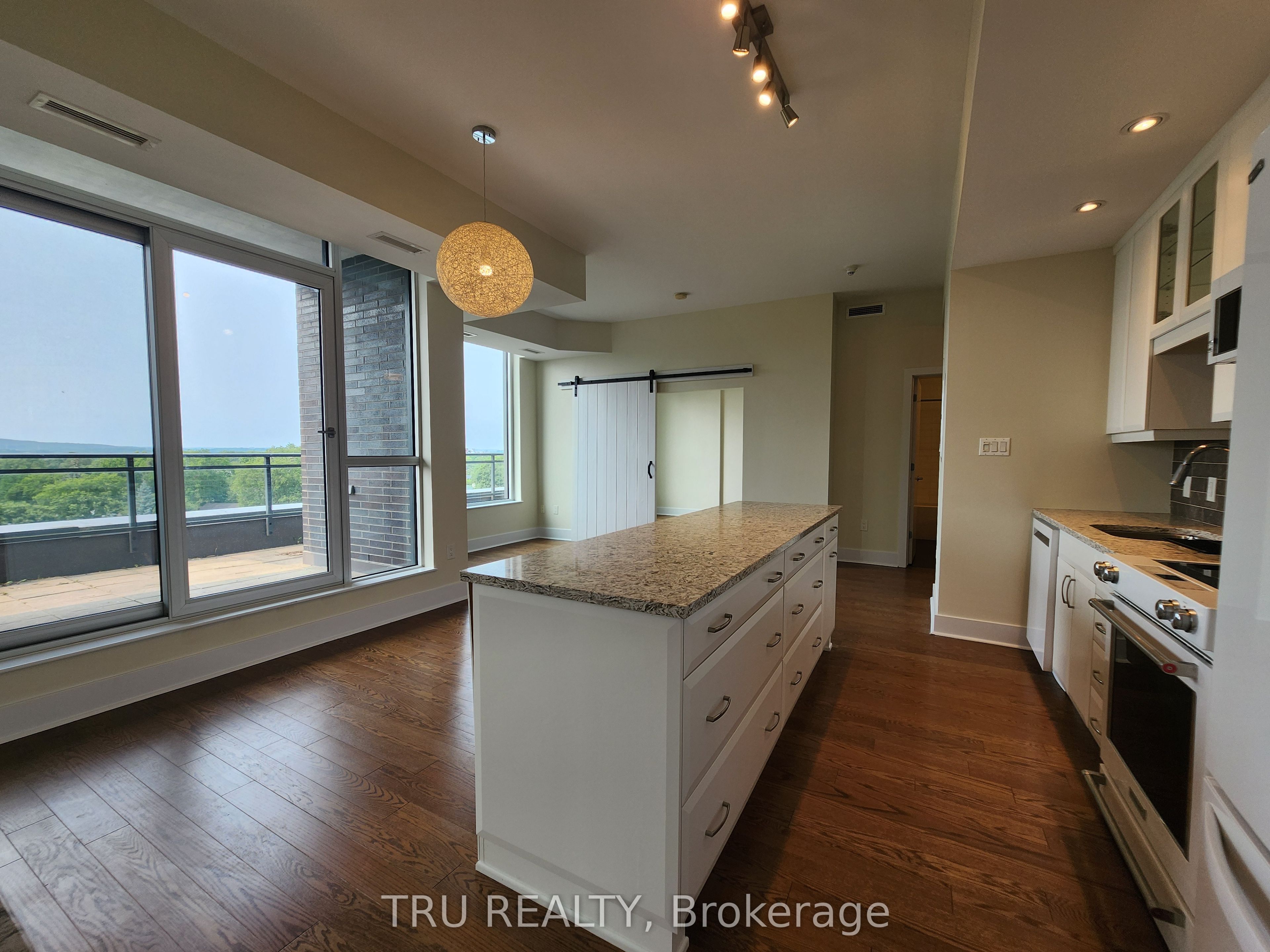 101 Richmond Road 609 Property Photo 13