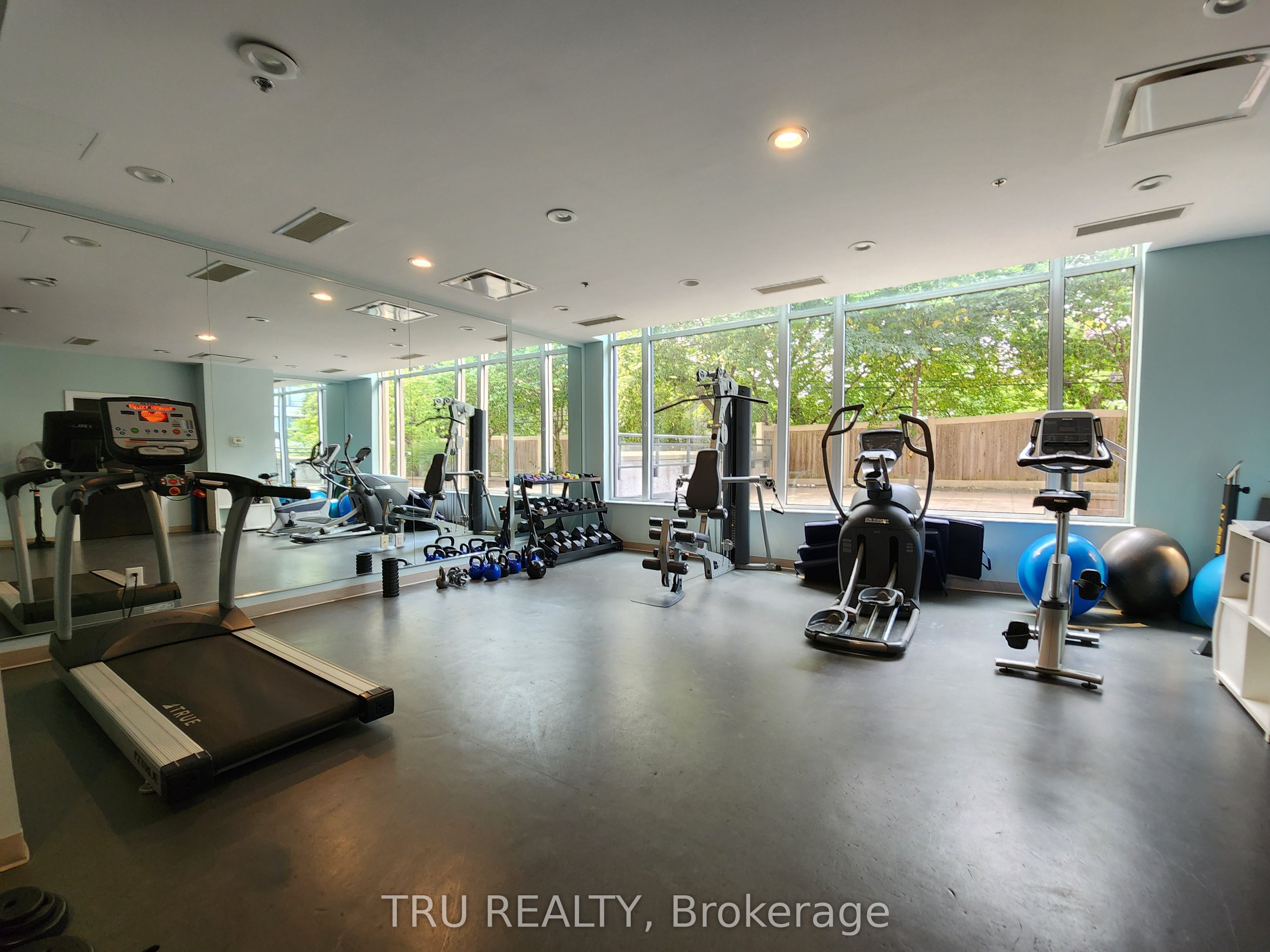 101 Richmond Road 609 Property Photo 37