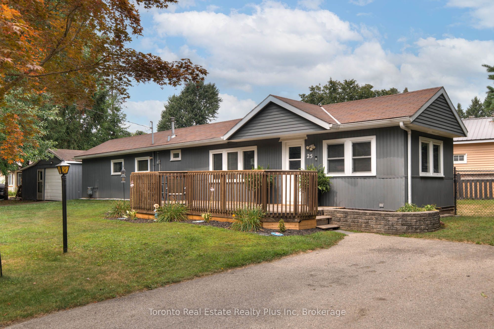 746112 Township Rd 4 Property Photo 1