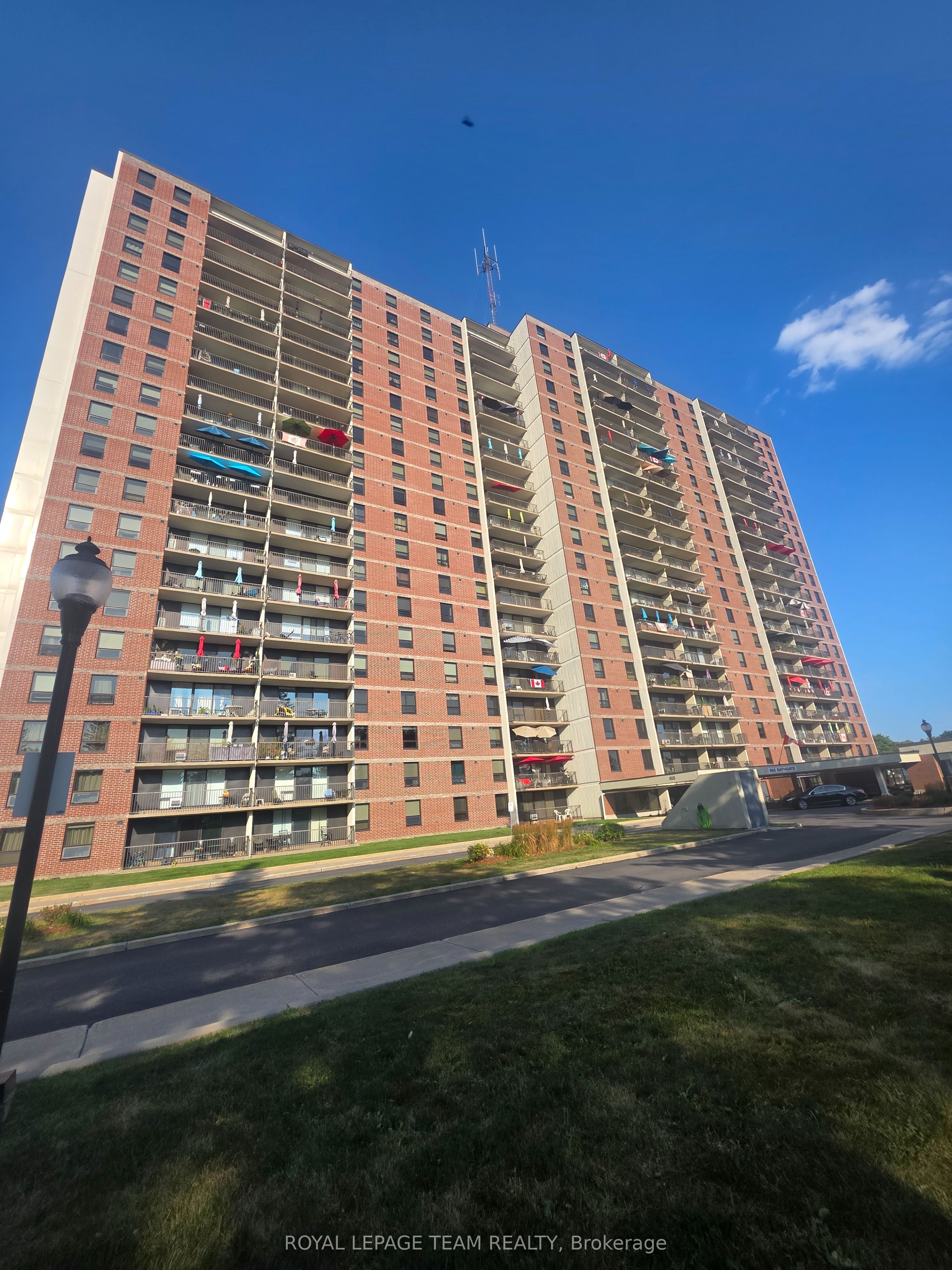 665 BATHGATE Drive 603