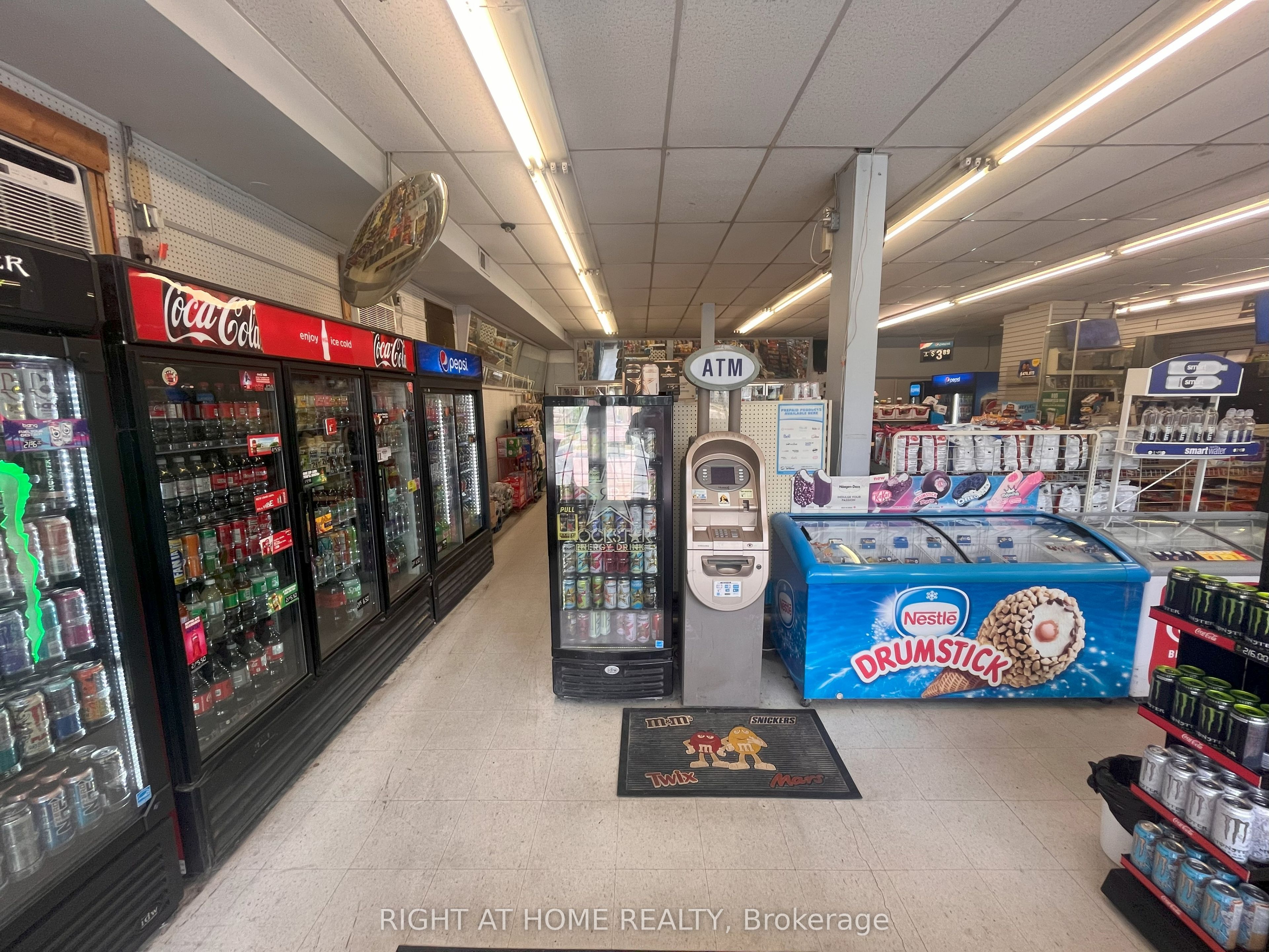 1781 Wavell Street Property Photo 7