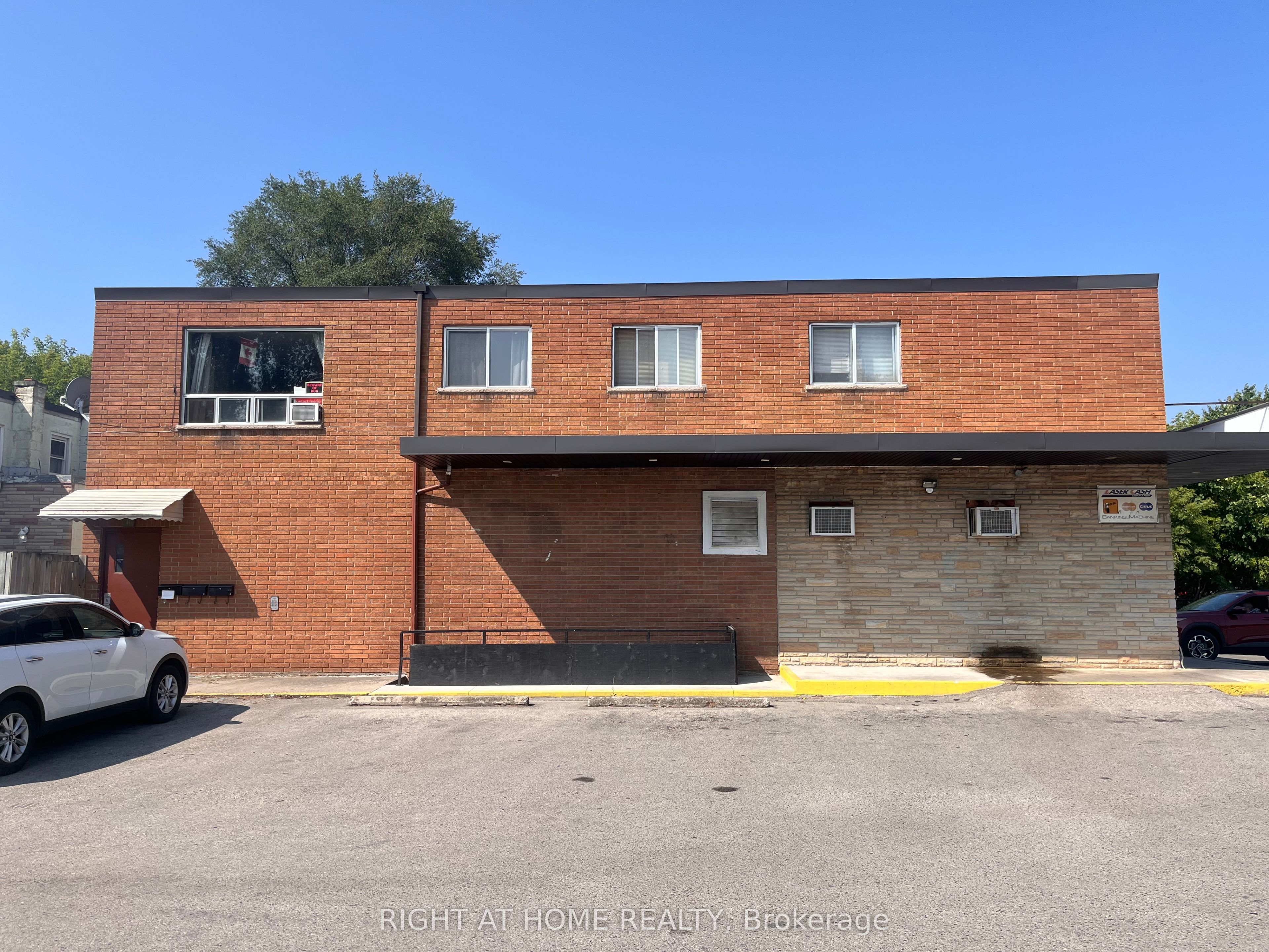 1781 Wavell Street Property Photo 13