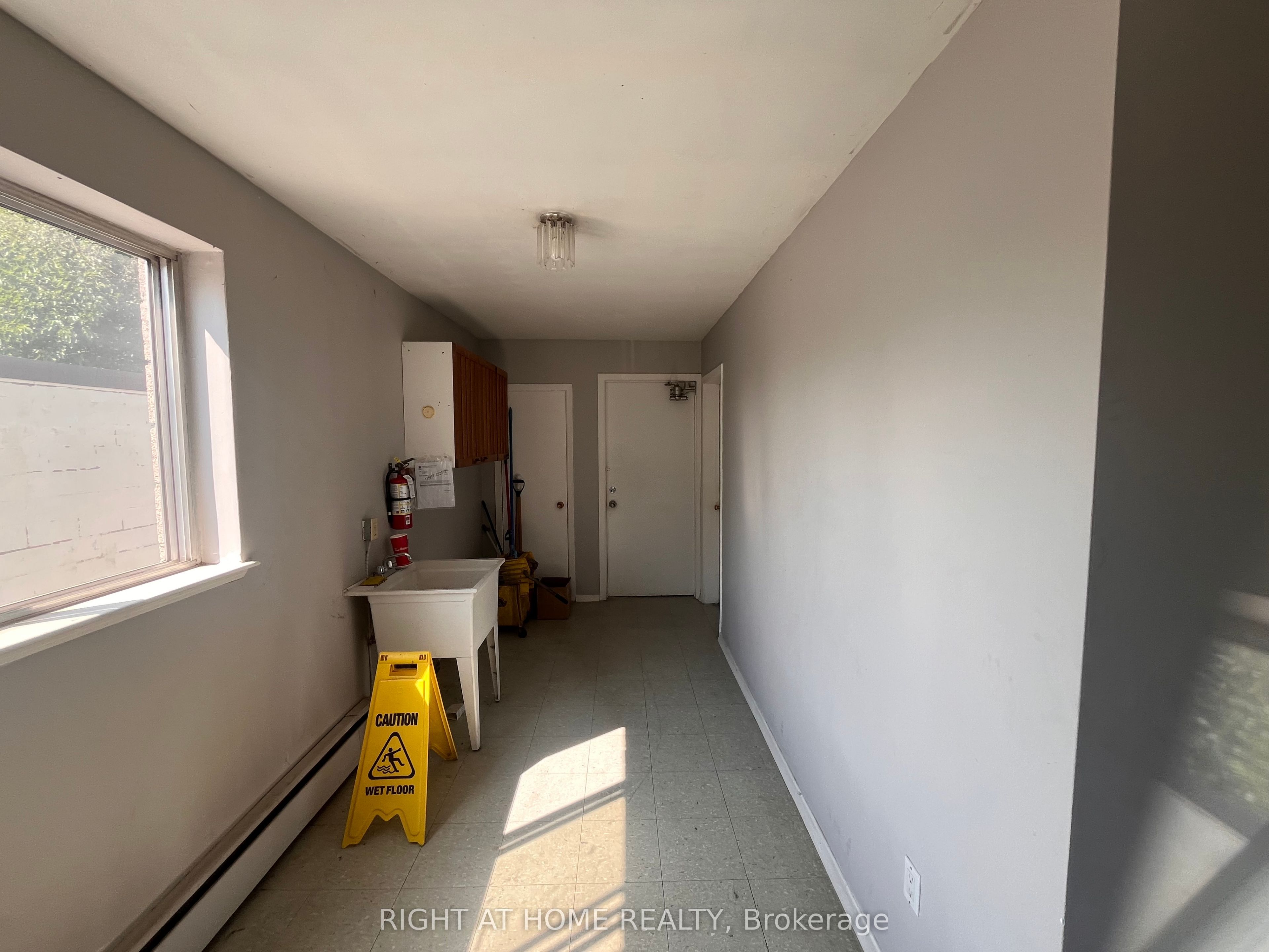 1781 Wavell Street Property Photo 20