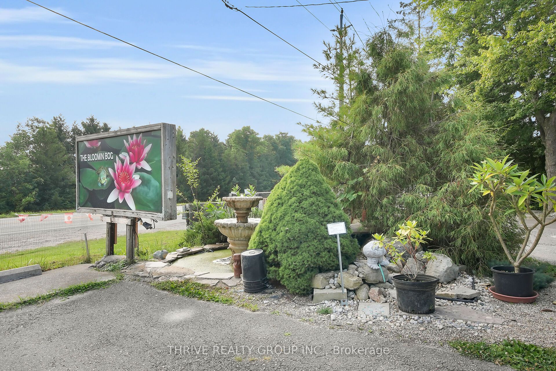 22049 Hyde Park Road Property Photo 1