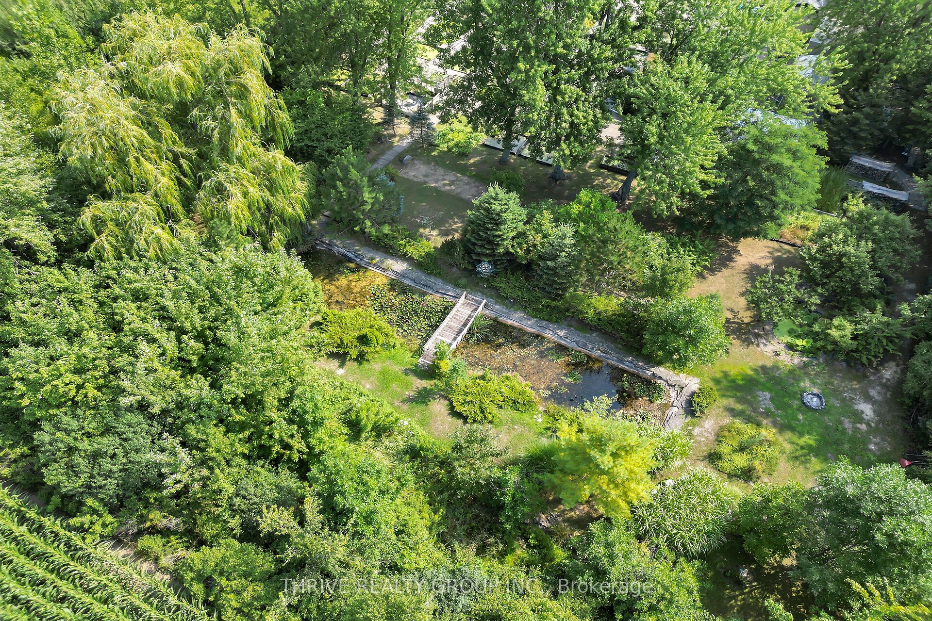 22049 Hyde Park Road Property Photo 7