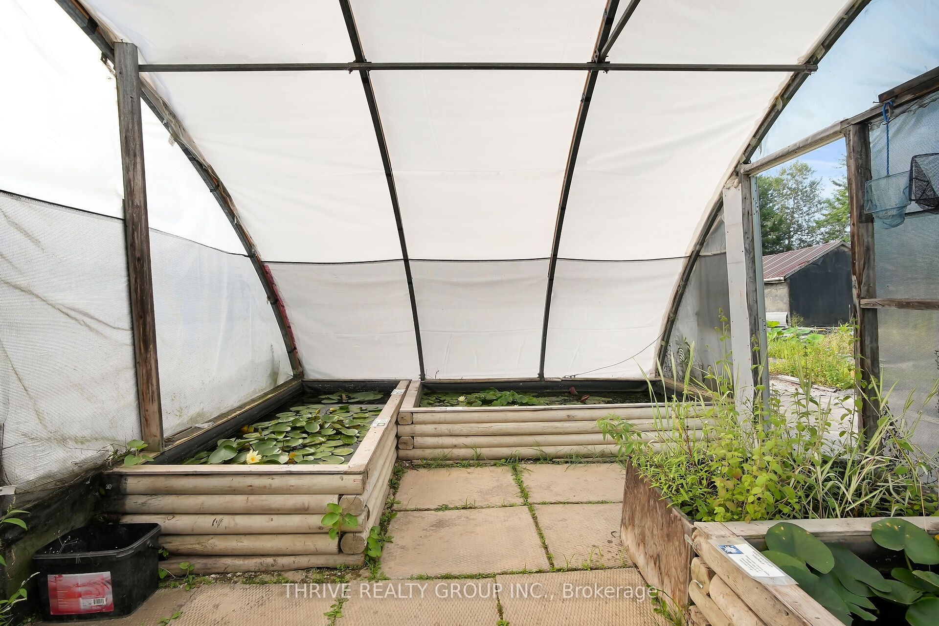 22049 Hyde Park Road Property Photo 23