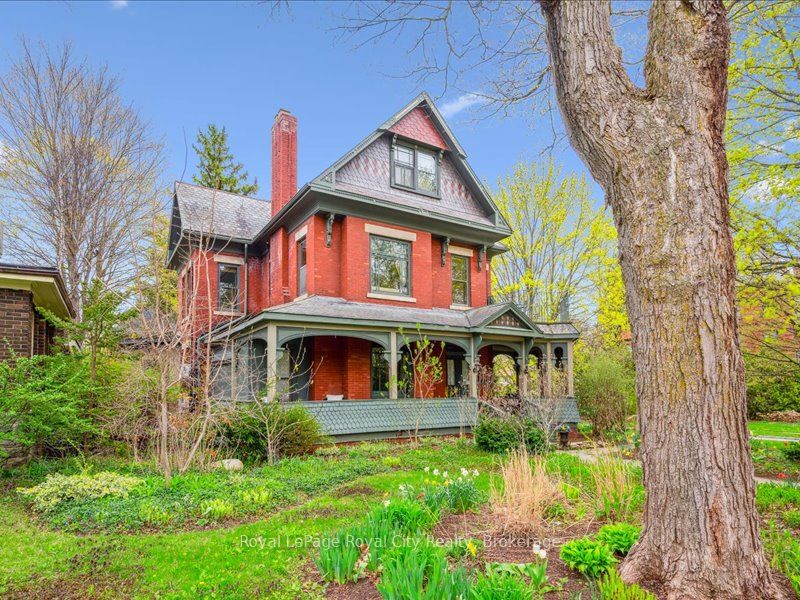 80 London Road W Property Photo 1