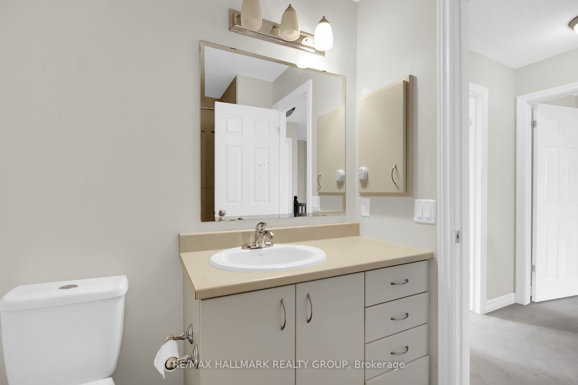 418 Temiskaming Crescent Property Photo 28