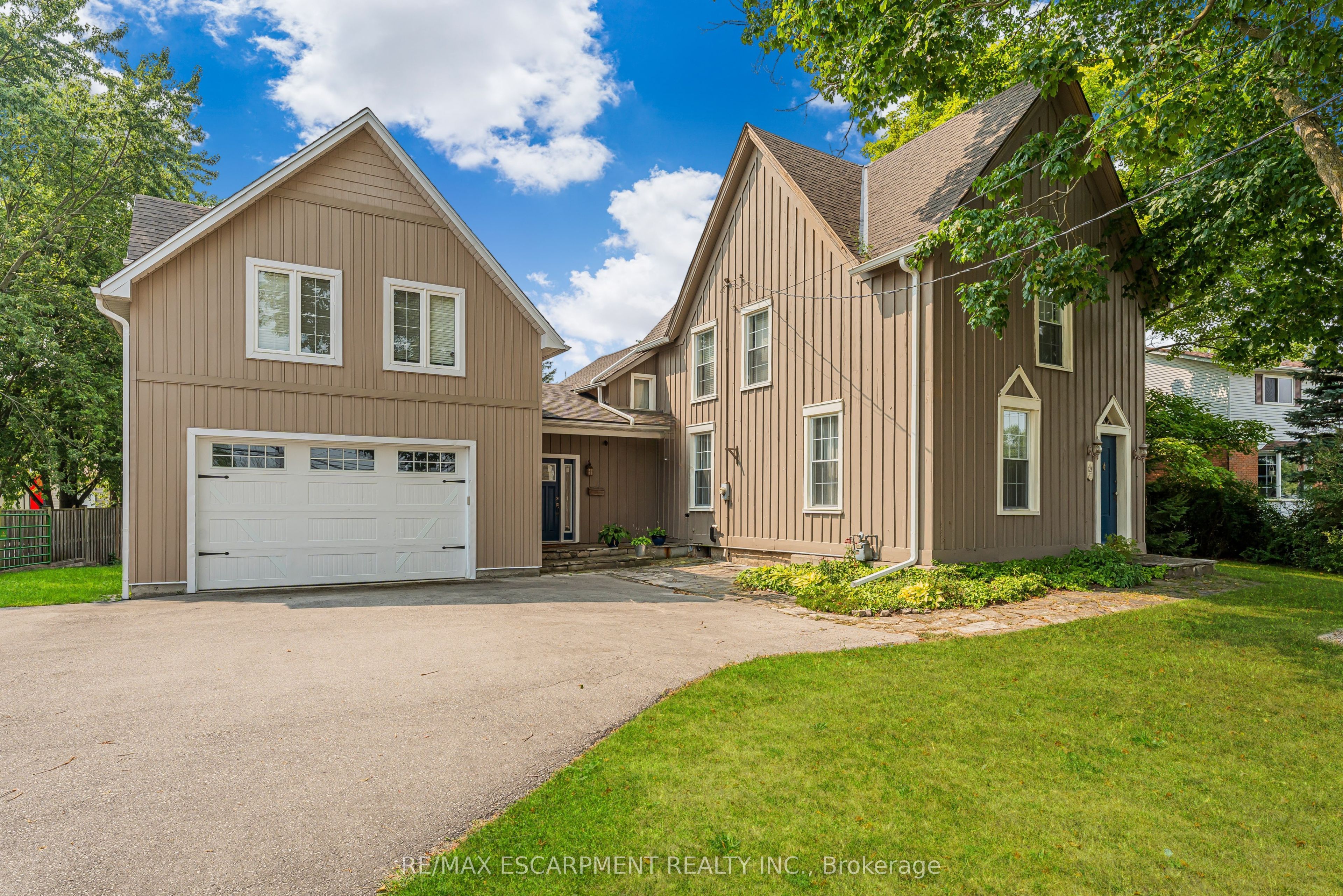 124 Colver Street Property Photo 1