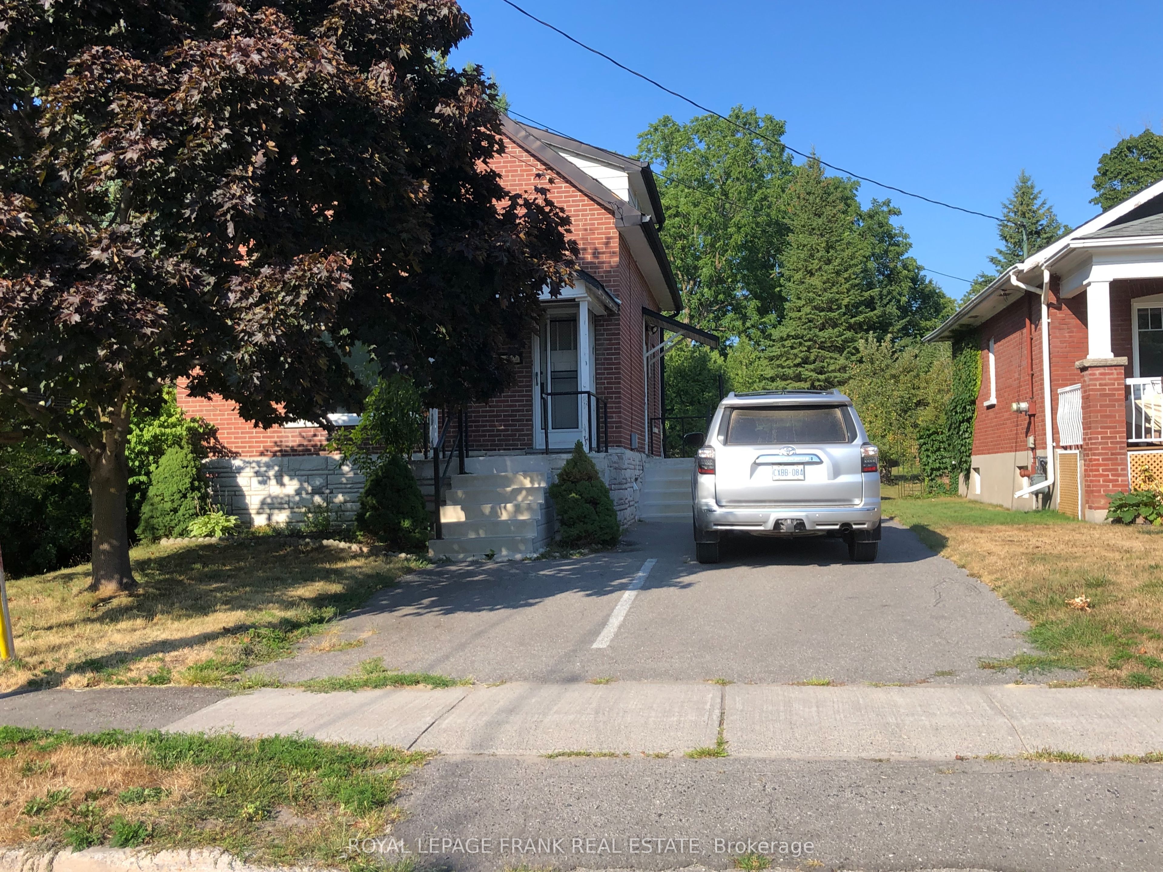 714 Chemong Road Property Photo 2