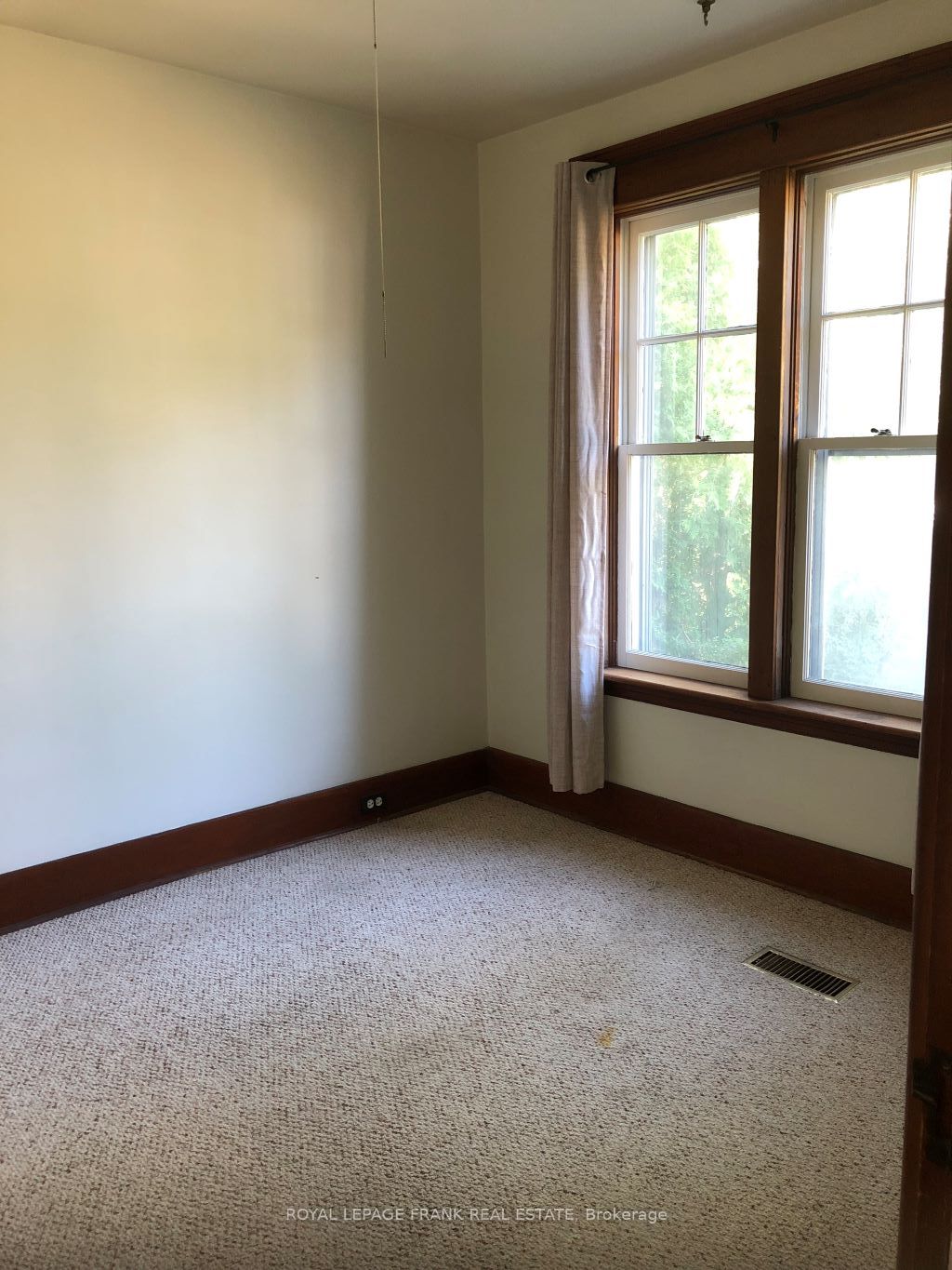 714 Chemong Road Property Photo 11